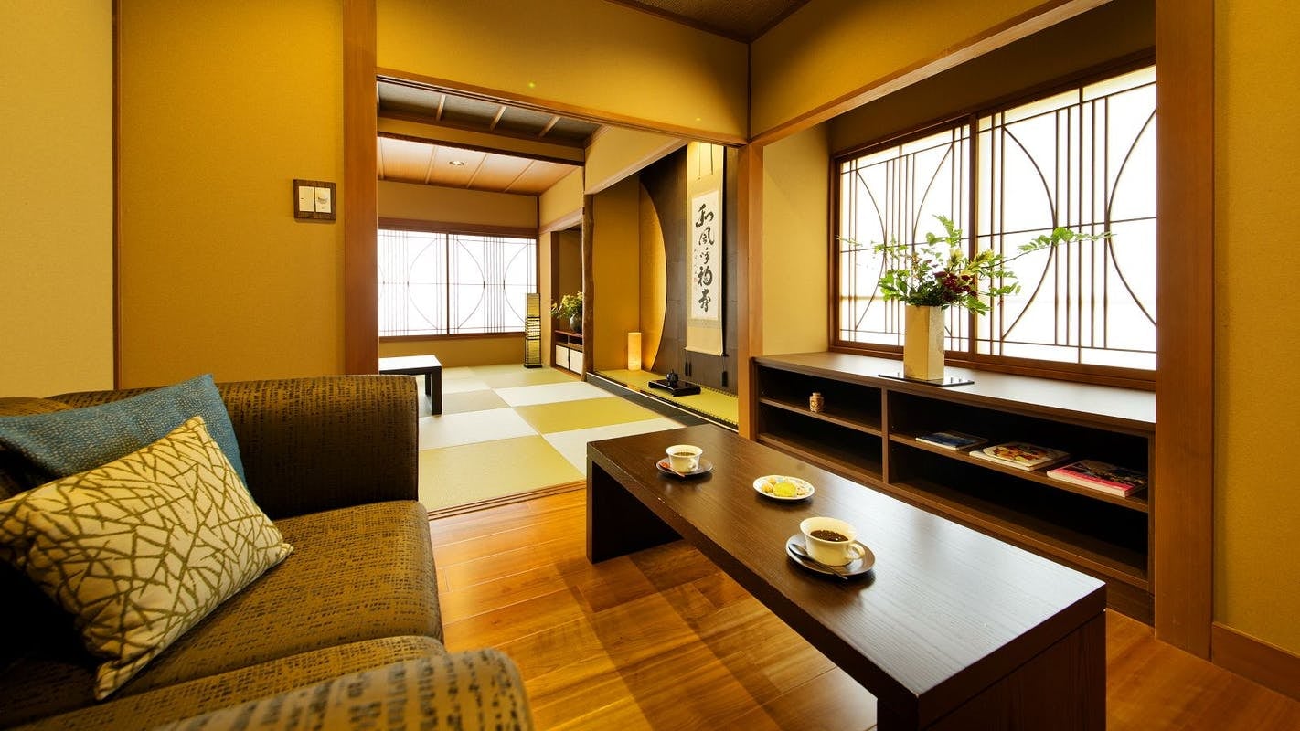 Bettei-Kagura- Yuraku -URAKU- (Kamar bergaya Jepang 12 tikar tatami + ruang tamu)