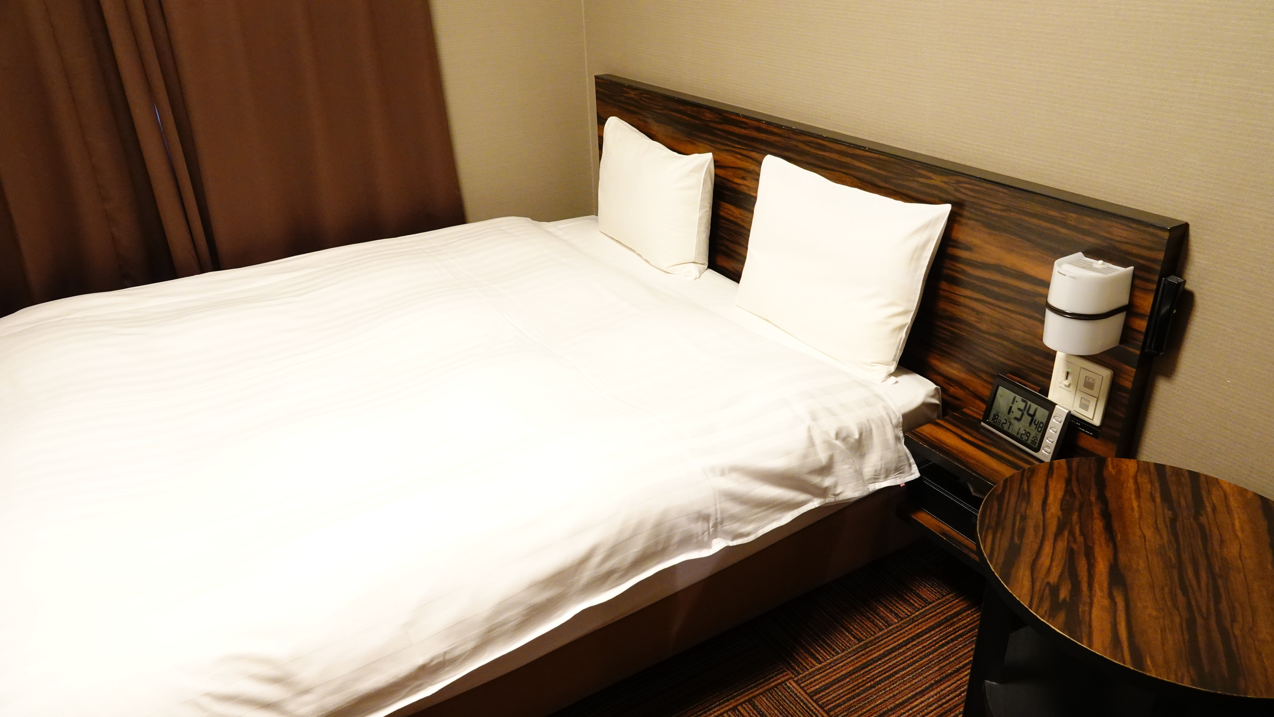 ■ Double room 15.0 square meters (bed width 140cm & times; 195cm) ■