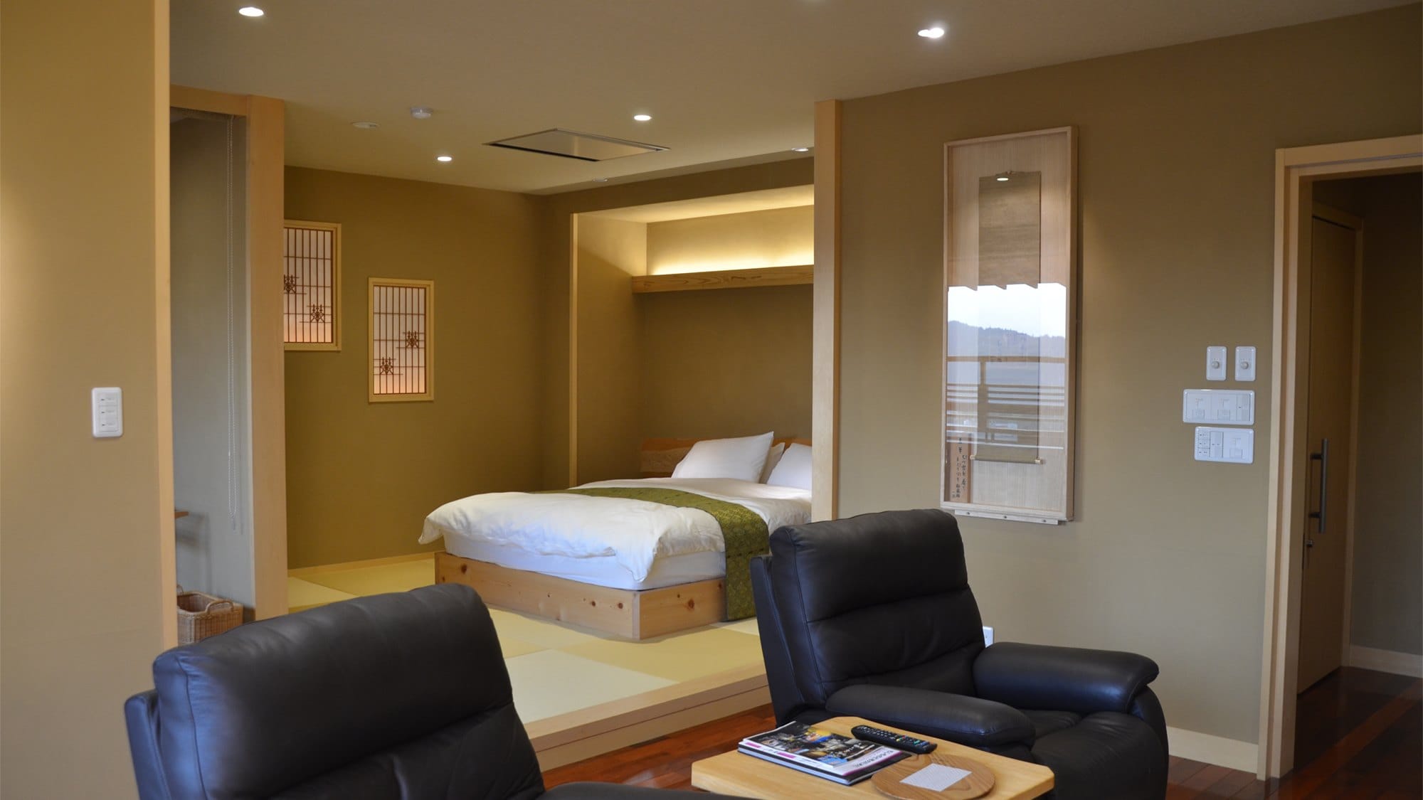 Special Western-style room with open-air bath [Ichicha no Ma]