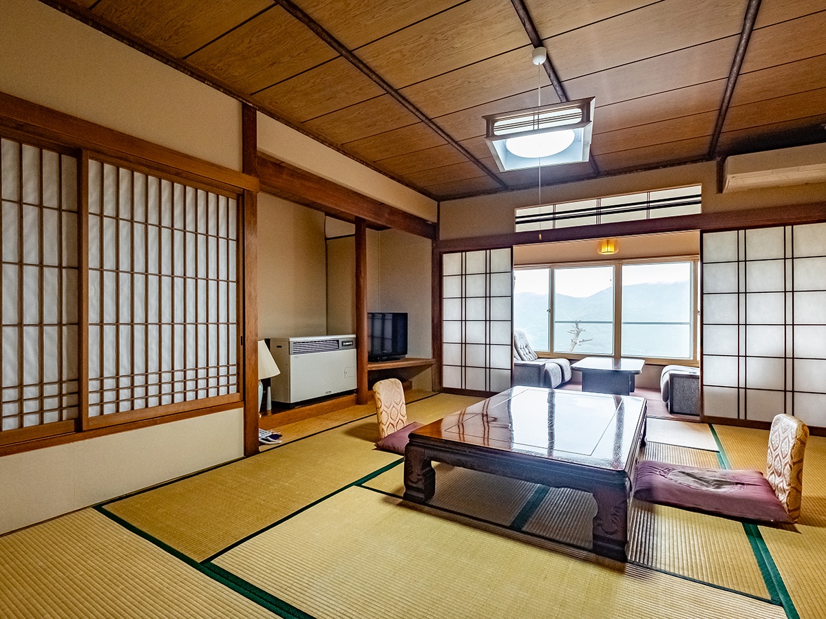 [With panoramic hot spring] Japanese-style room