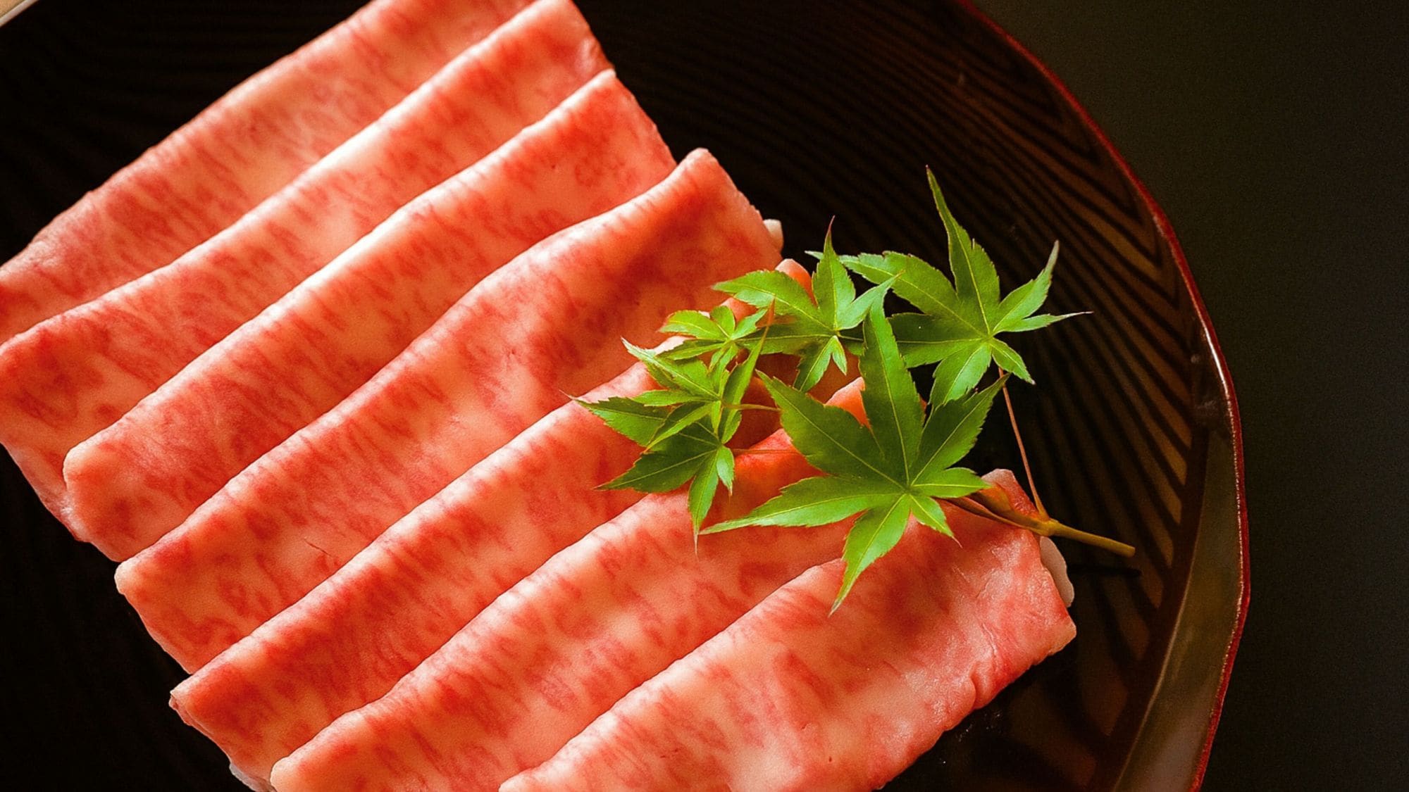[Special Shabu-Shabu Kaiseki] The main course is made with carefully selected A5-rank Kumano beef that meets strict standards.