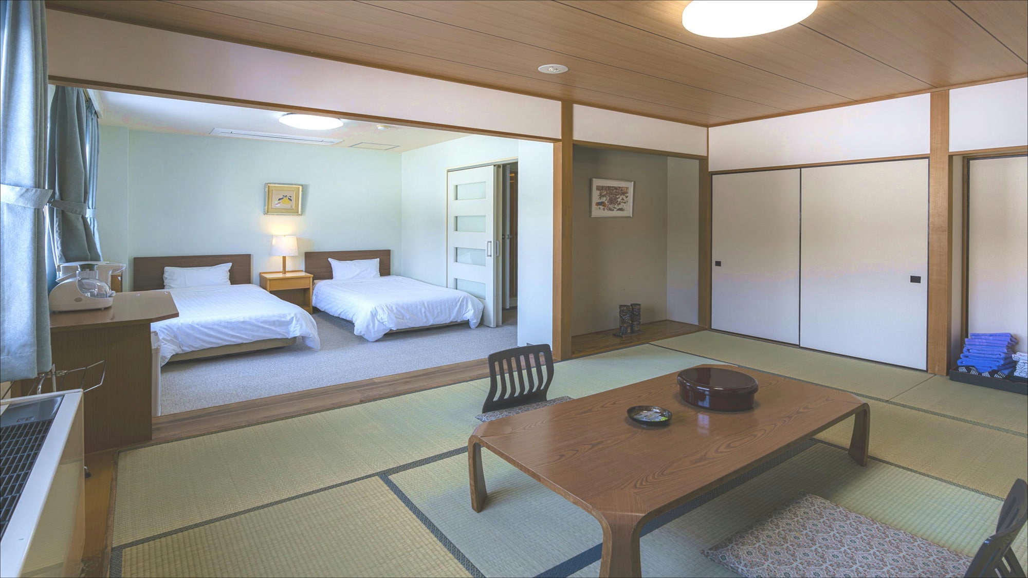 An example of a Japanese-Western style room