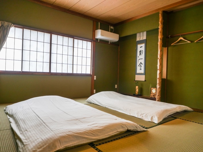 8 tatami Japanese-style room