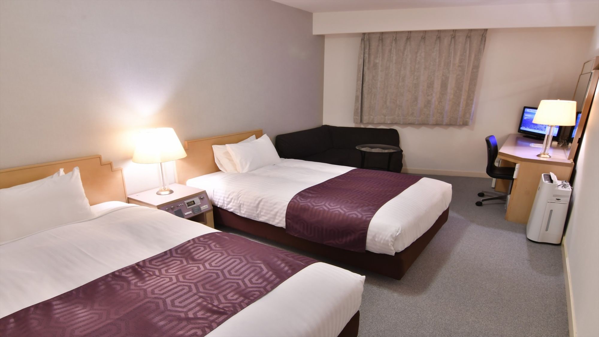 Contoh Kamar Deluxe Twin 26㎡ (2 tempat tidur Simmons masing-masing 120cm)