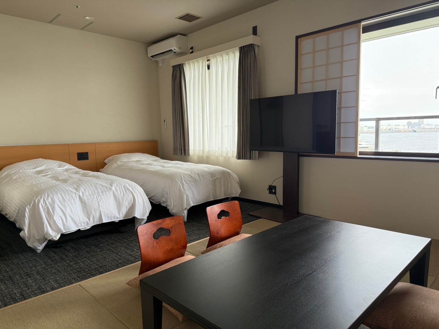 Japanese-Western style room
