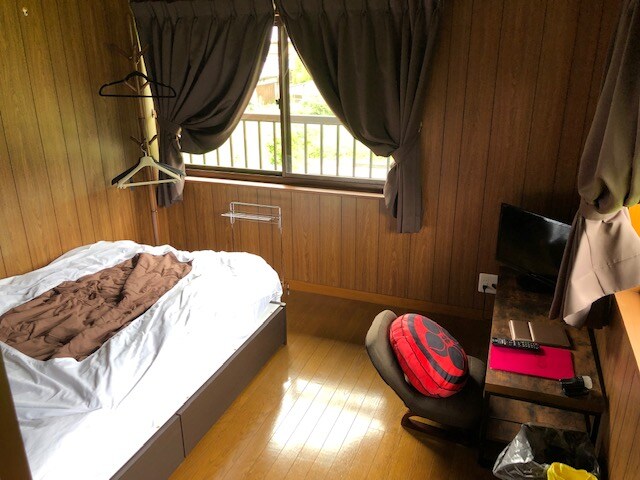 Western-style room 2 (4.5 tatami mats)