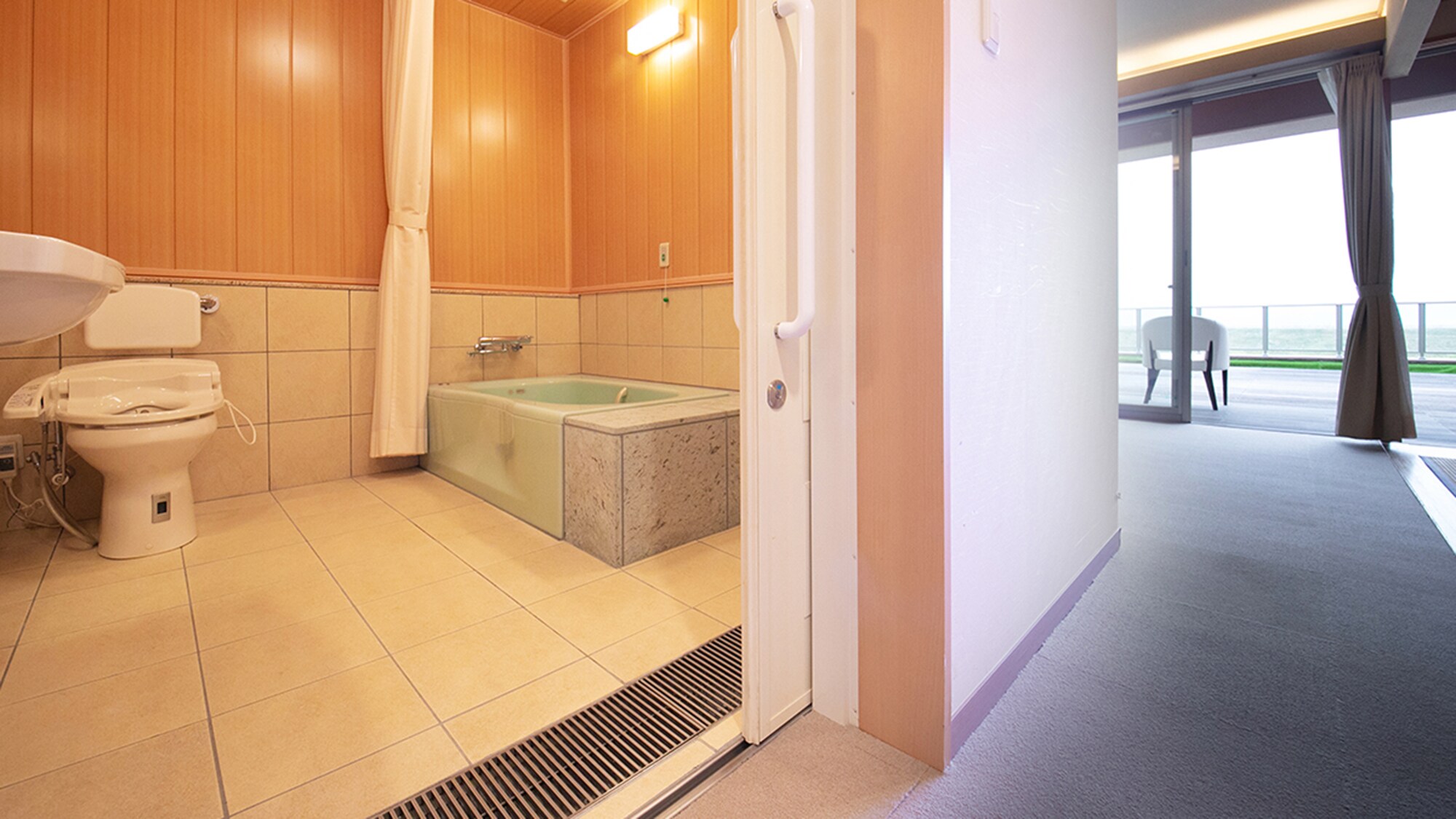 [Pacific Ocean view◇Barrier-free Japanese-Western room]