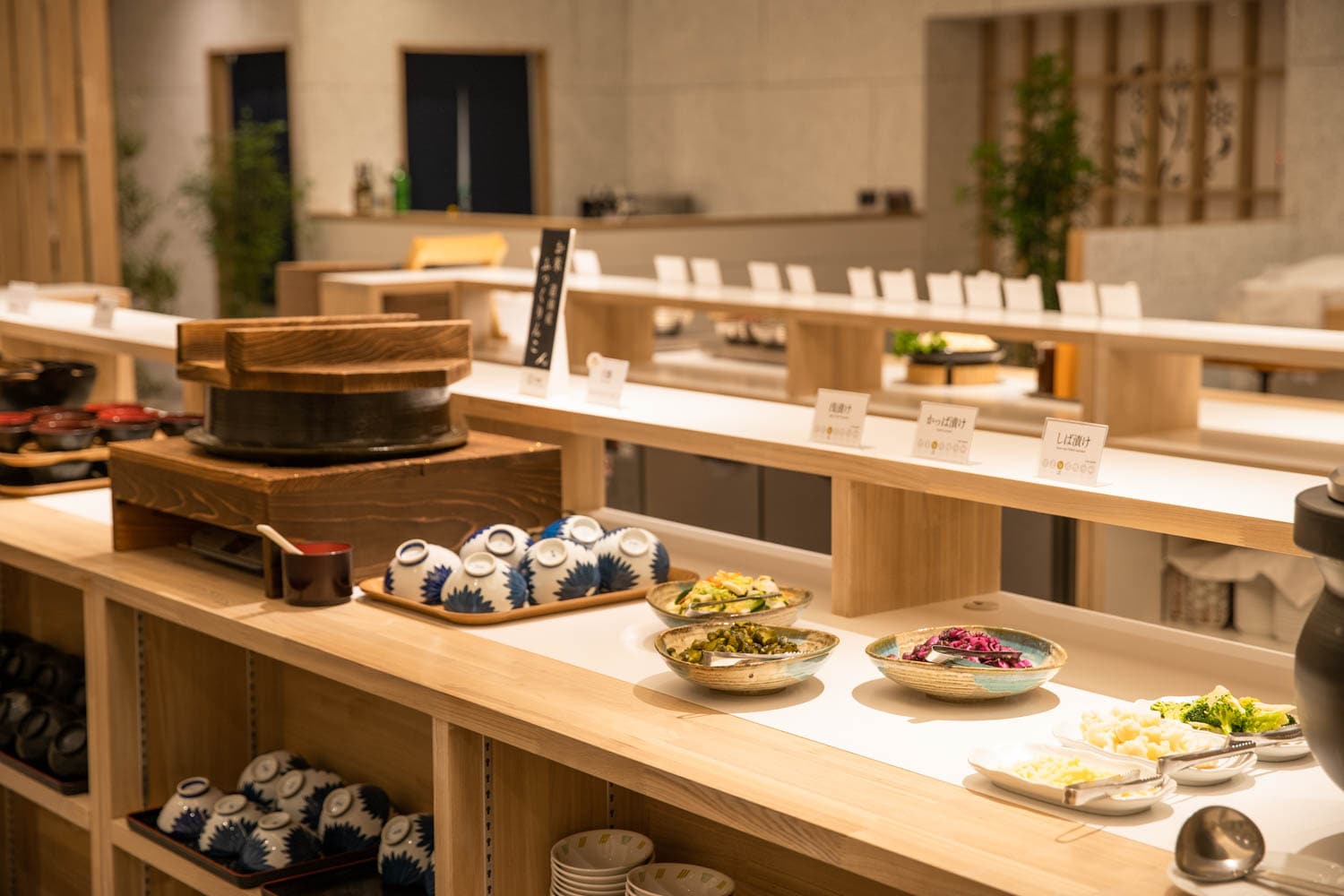 백미는 「도난산 통통」을 사용. 통통한 식감으로, 일식이나 해산물계와의 궁합이 발군!