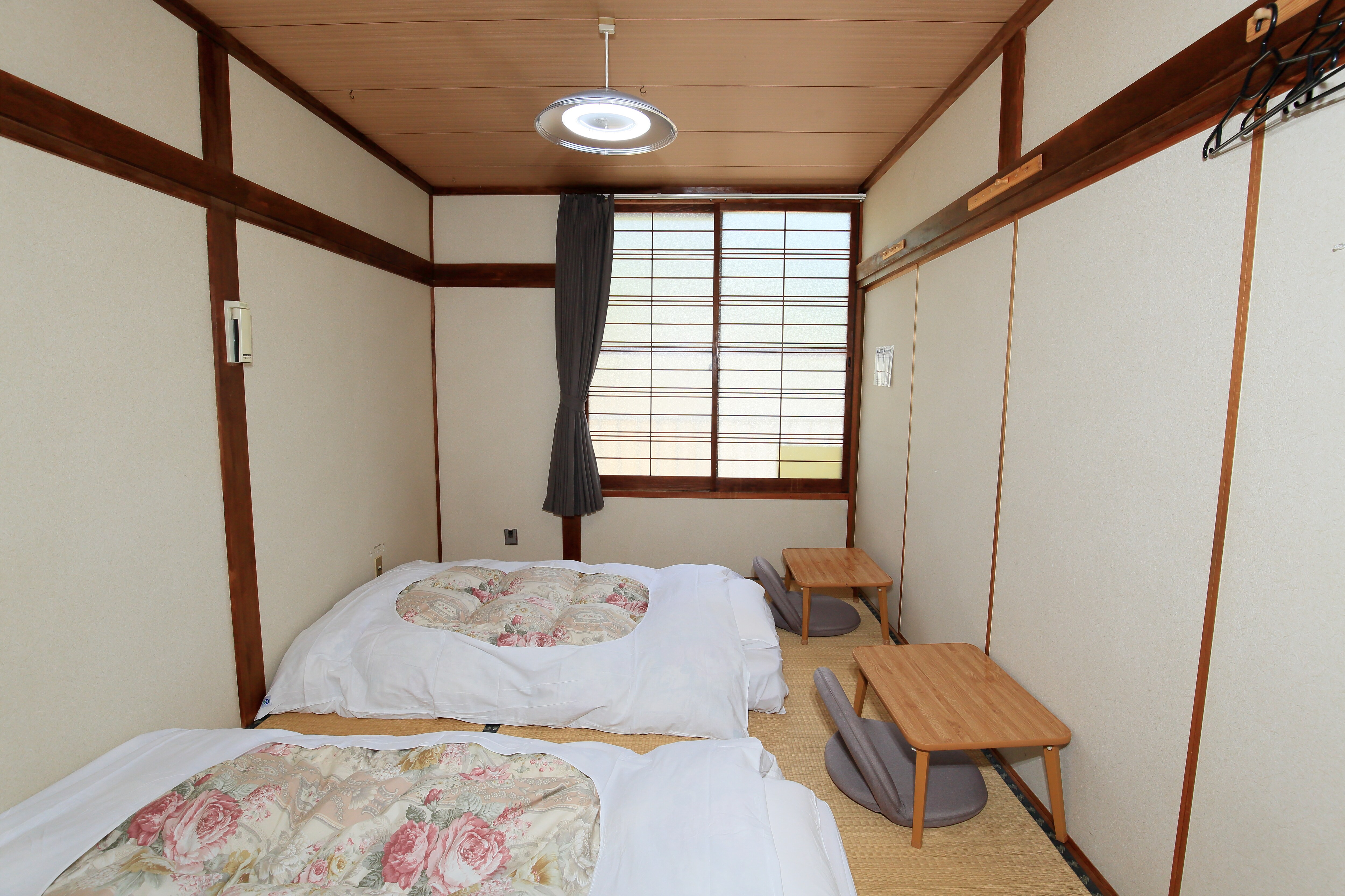 Twin 6 tatami mats