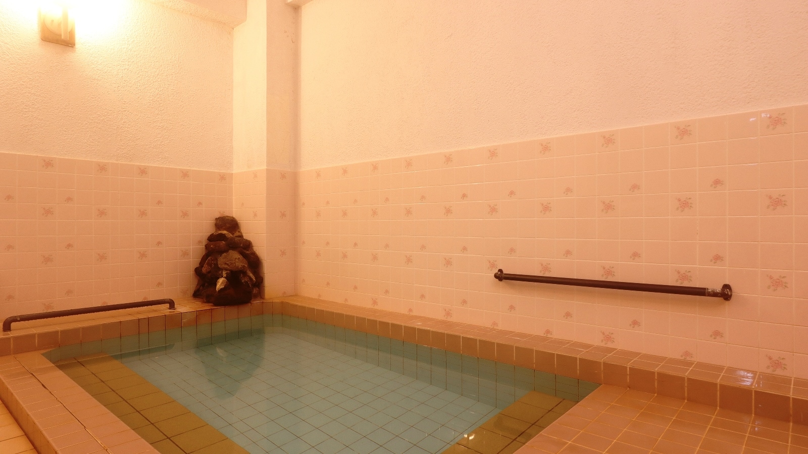 [Middle bath] The bath will be decided based on the number of men and women.