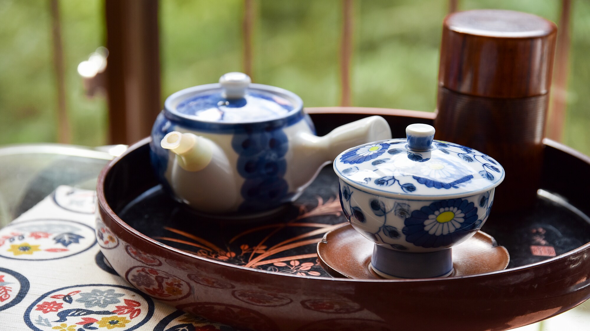 * [Phòng nghỉ theo phong cách Nhật Bản] Nghỉ ngơi và ngắm cảnh. Tận hưởng thời gian thư giãn mà chỉ có chuyến đi mới mang lại.