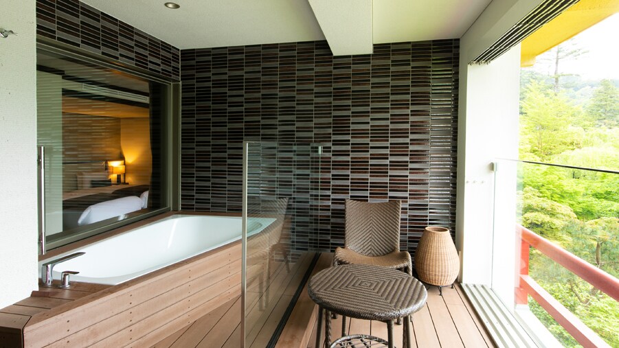 Forest Wing: Premier Suite