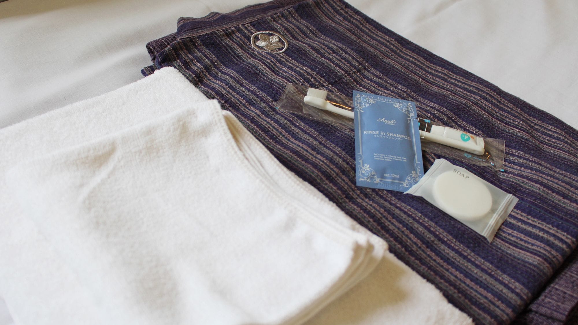 [Fasilitas dalam kamar] Handuk, yukata, sikat gigi, sabun, dll tersedia di kamar.