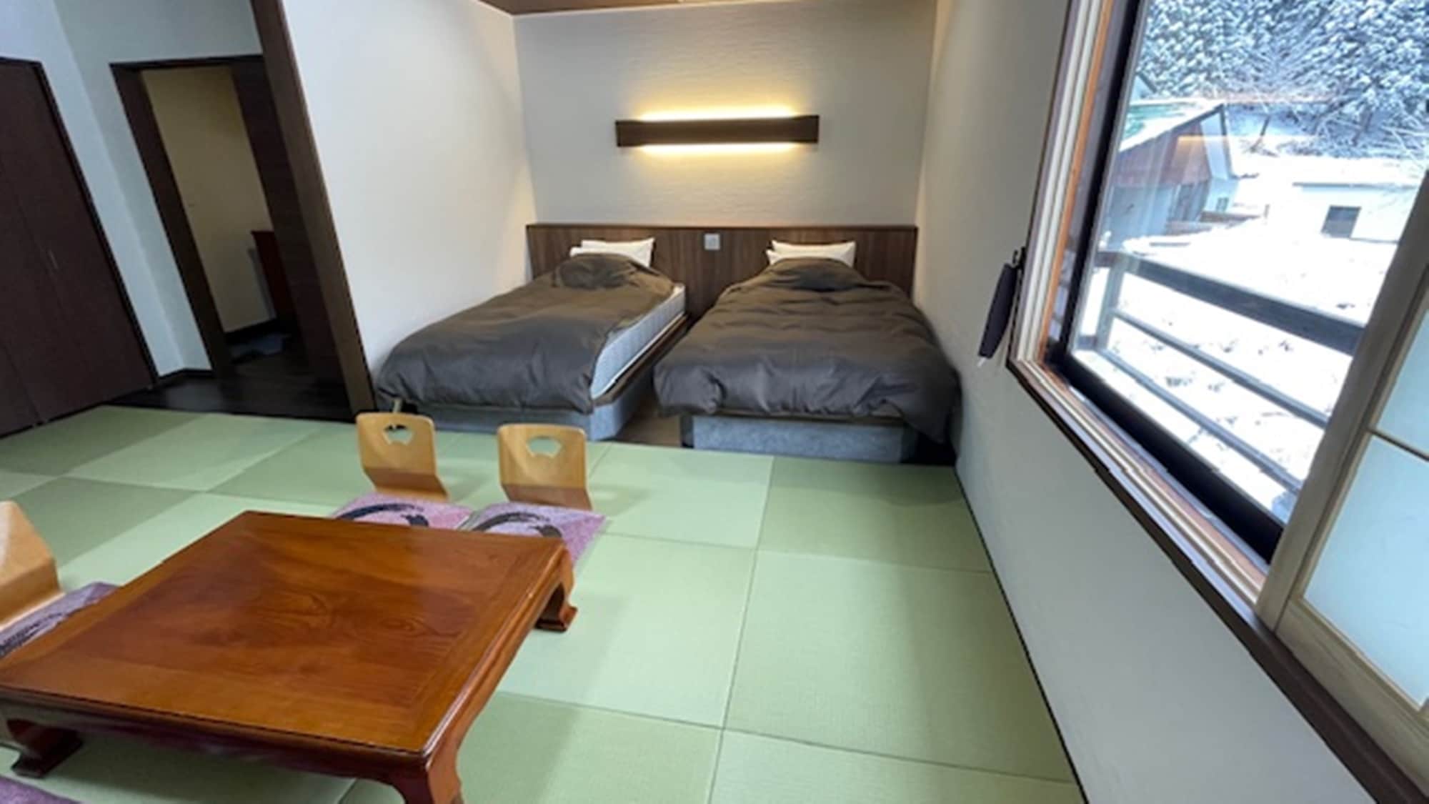 [Special room] Non-smoking (bathroom and toilet included) / (bathroom included) A relaxing room with a mix of Japanese and Western styles.