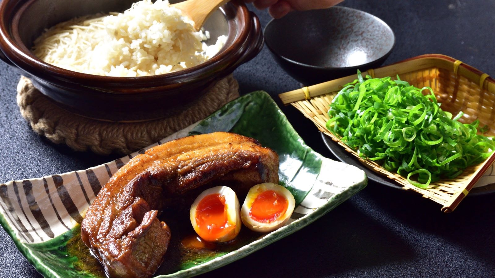 [Seikanso specialty ☆ Sanada's health food] Japanese pork Mochibuta pork stew rice (photo shows 500g for 2 people, very filling)