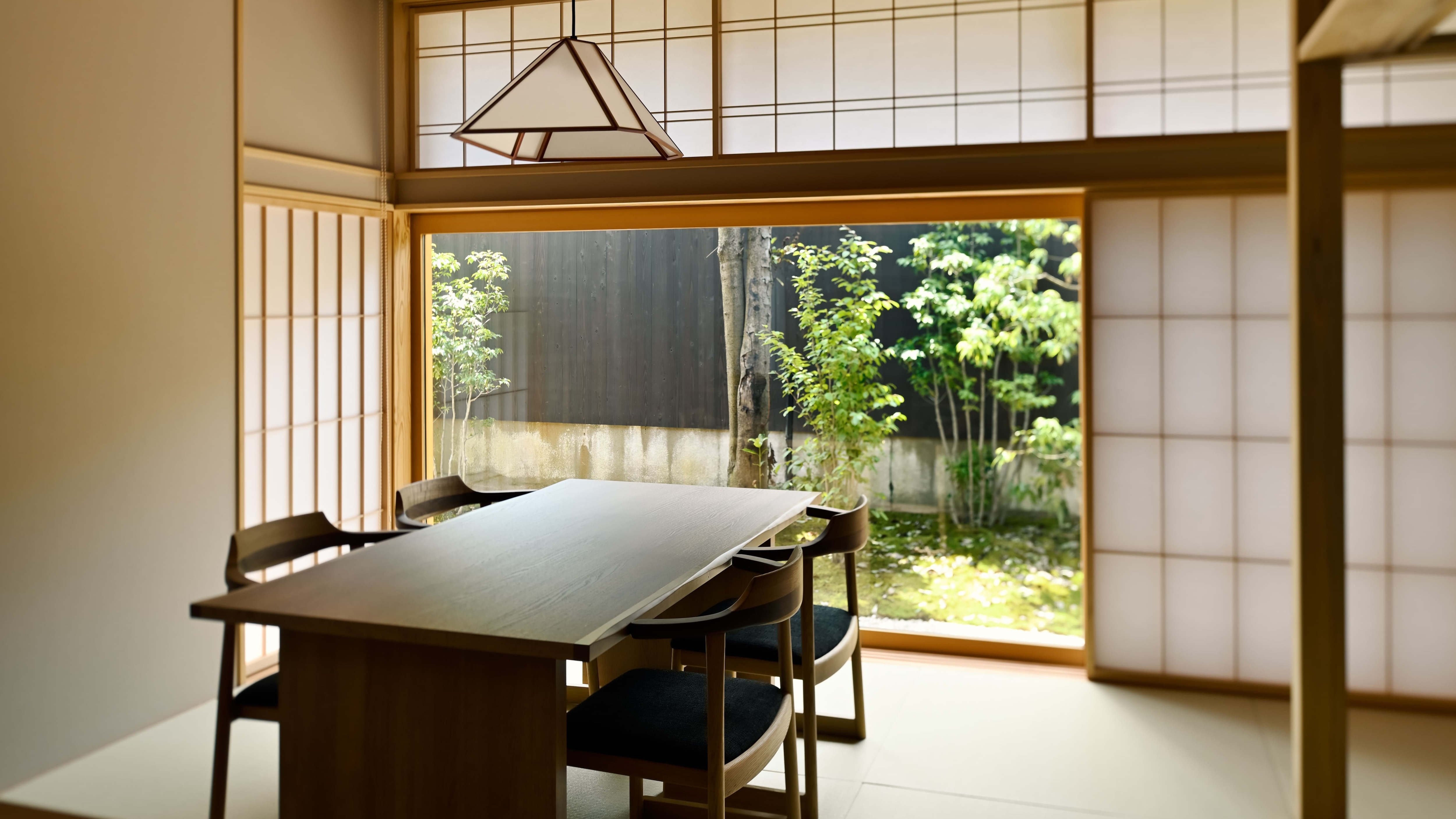 [Standard guest room (bed)] Half open-air hot spring, 8 tatami mats + dining room