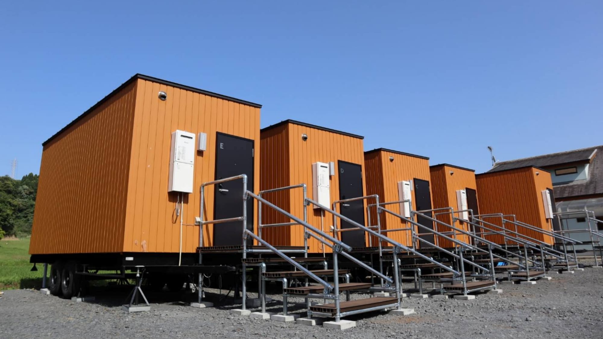 [Ngoại thất] Thiết kế hòa hợp với thiên nhiên cũng rất hấp dẫn.