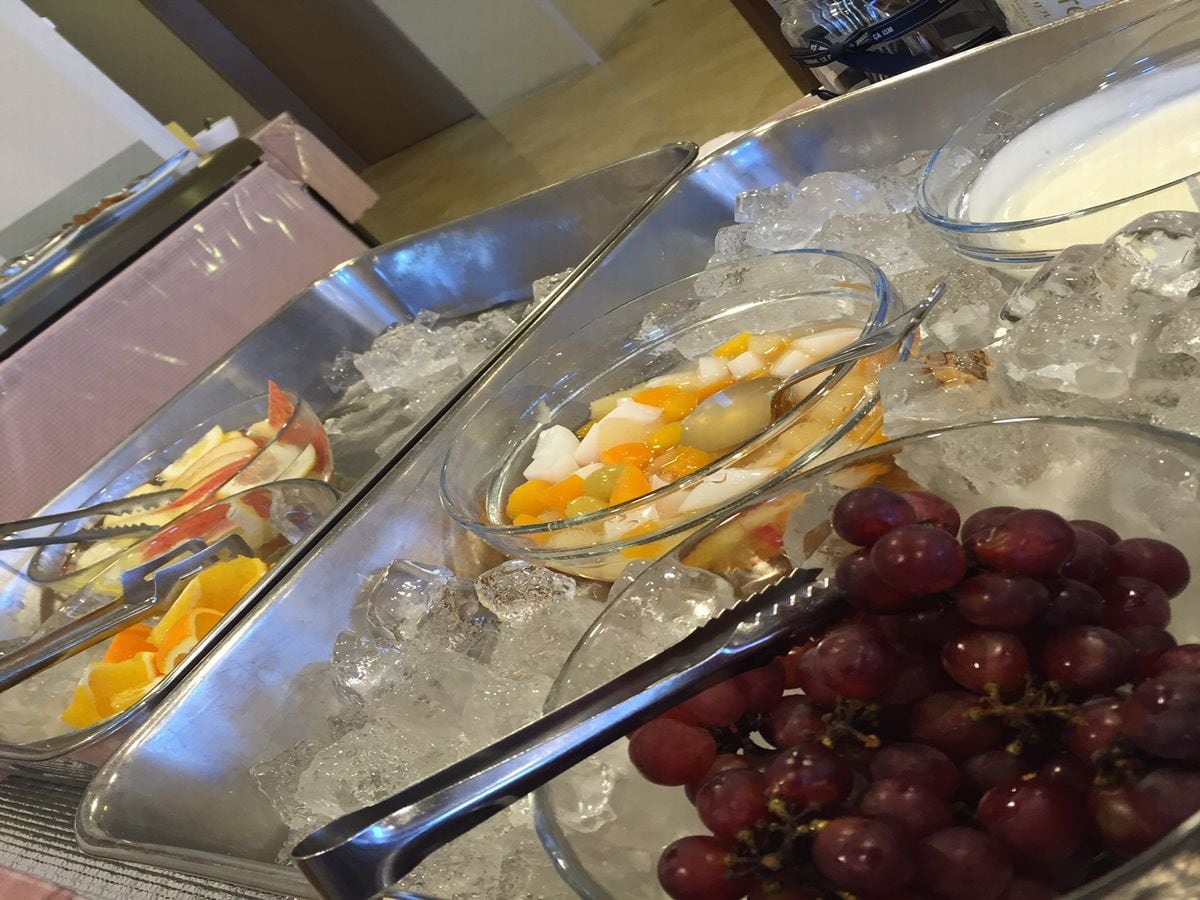 Breakfast (fruit etc.)