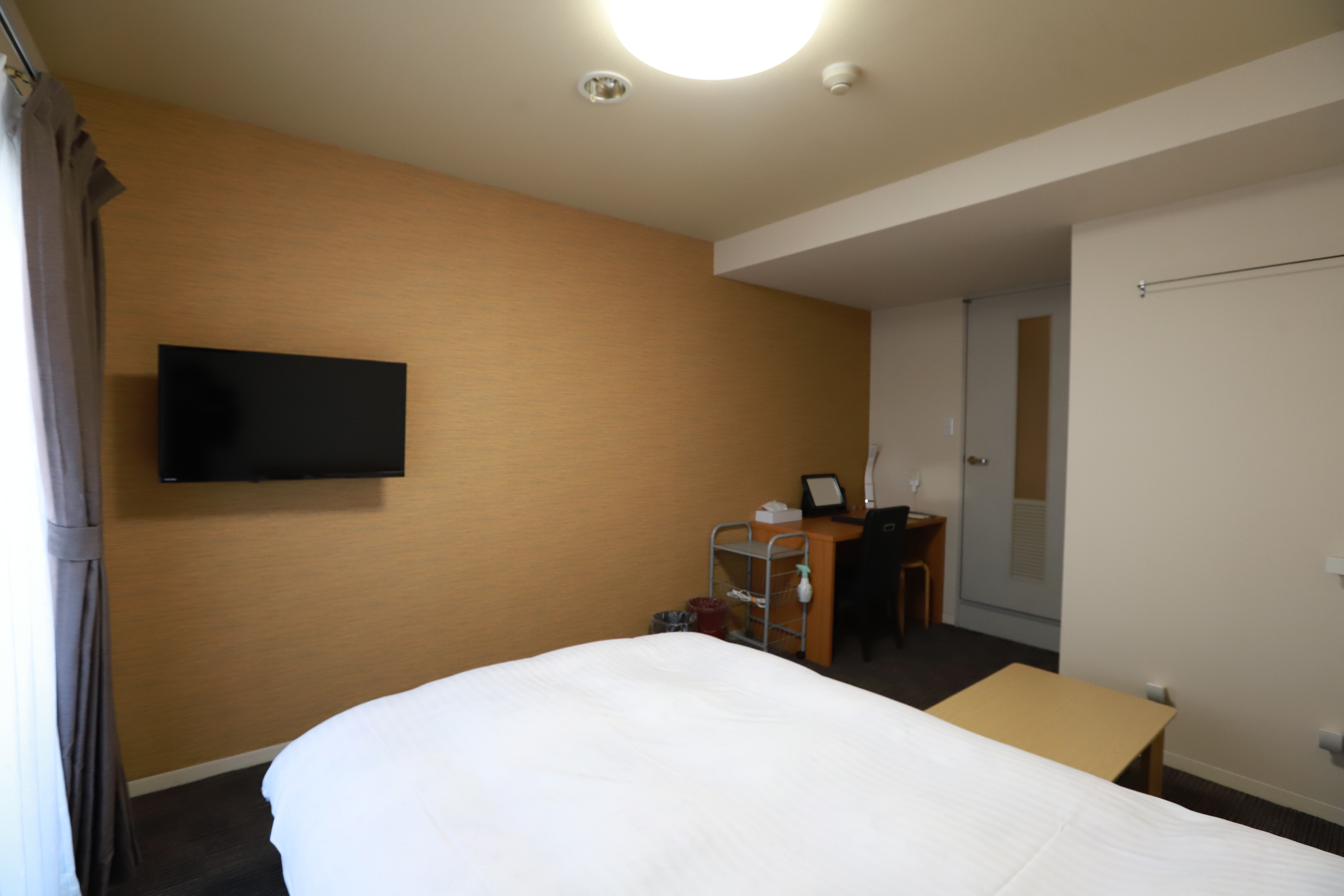 UD semi-double room smoking