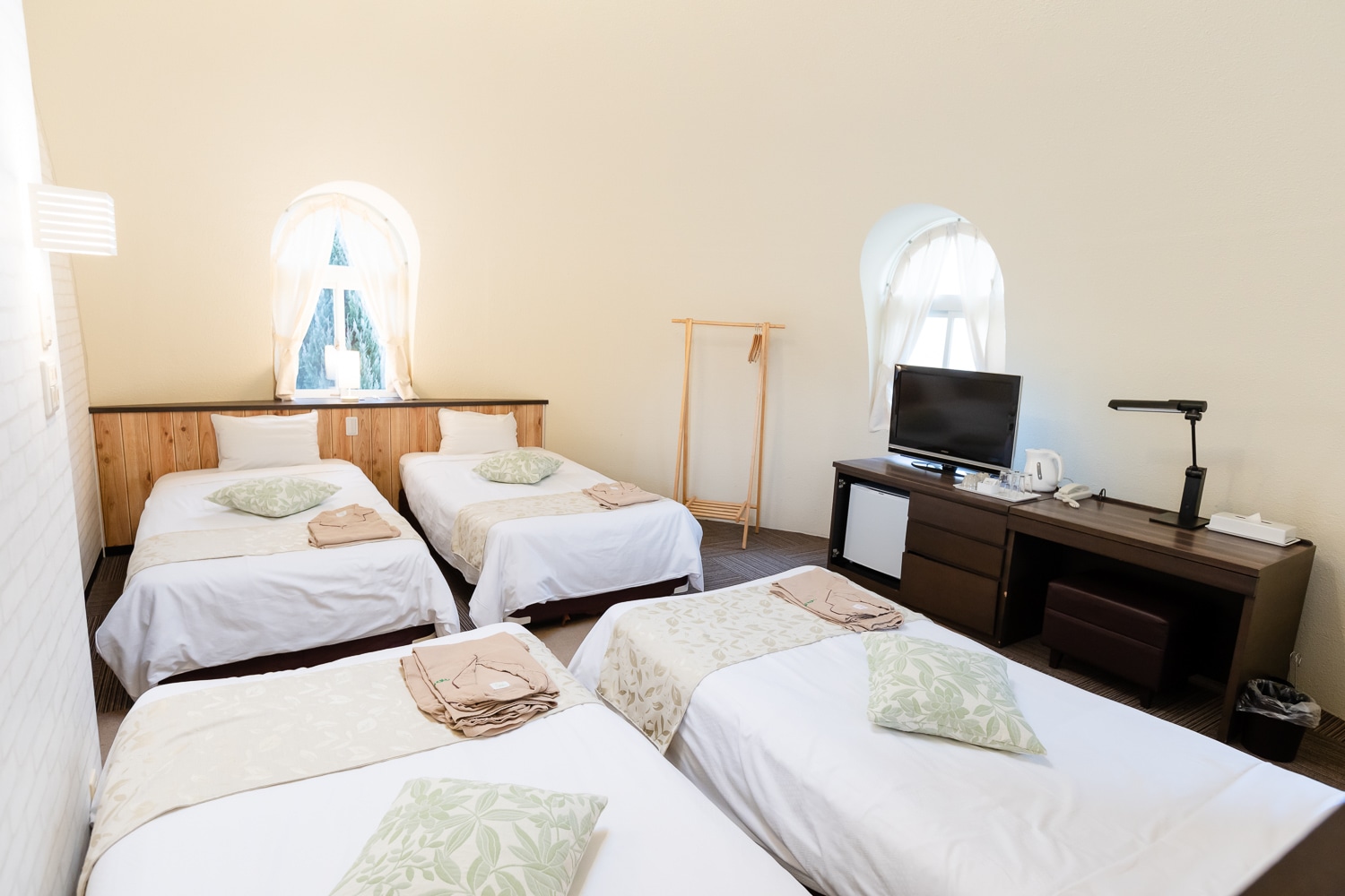 โซนเทพนิยาย : สี่ (จุคนได้ : 4 ท่าน)