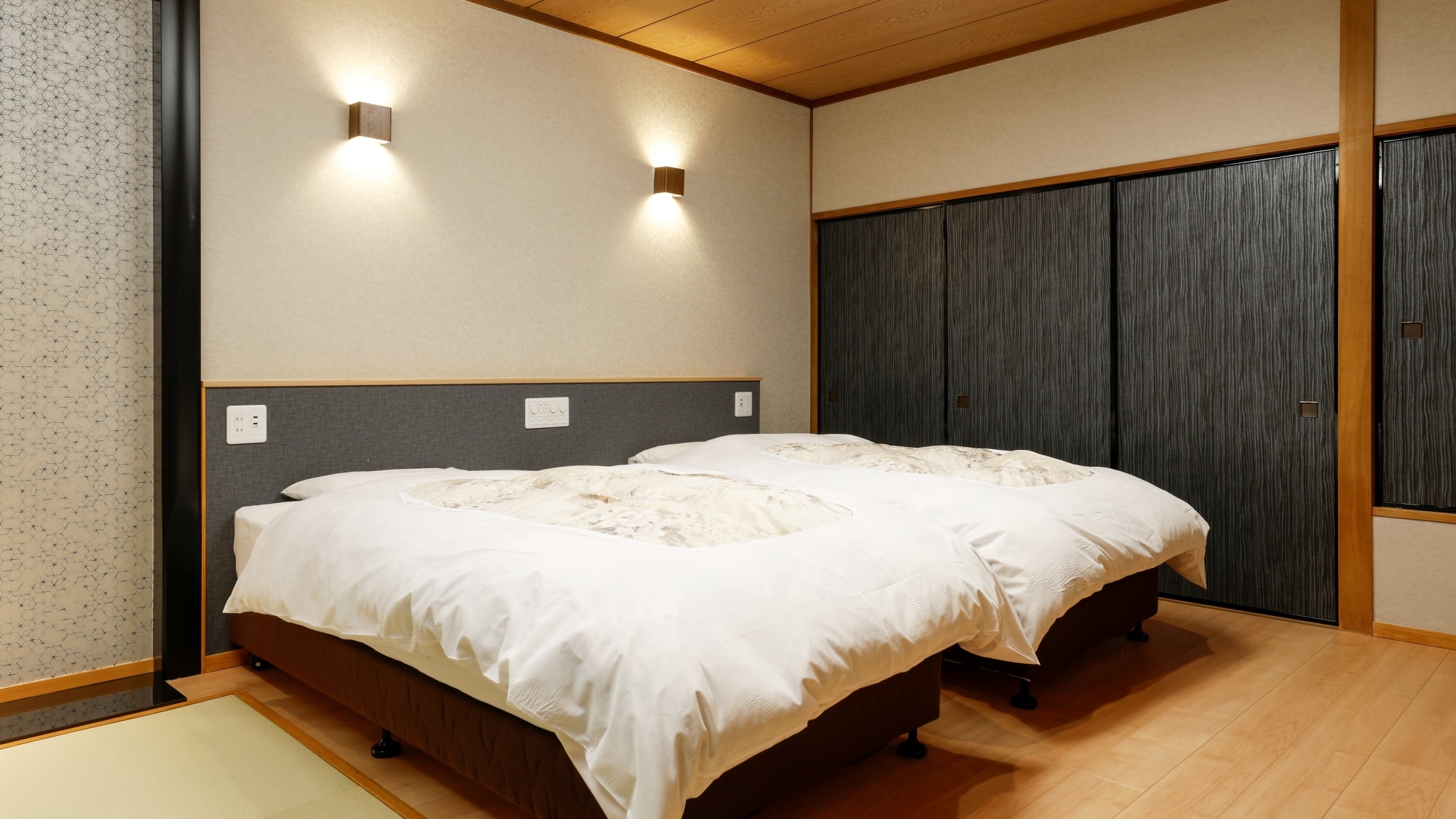 ■ Customized Bedroom