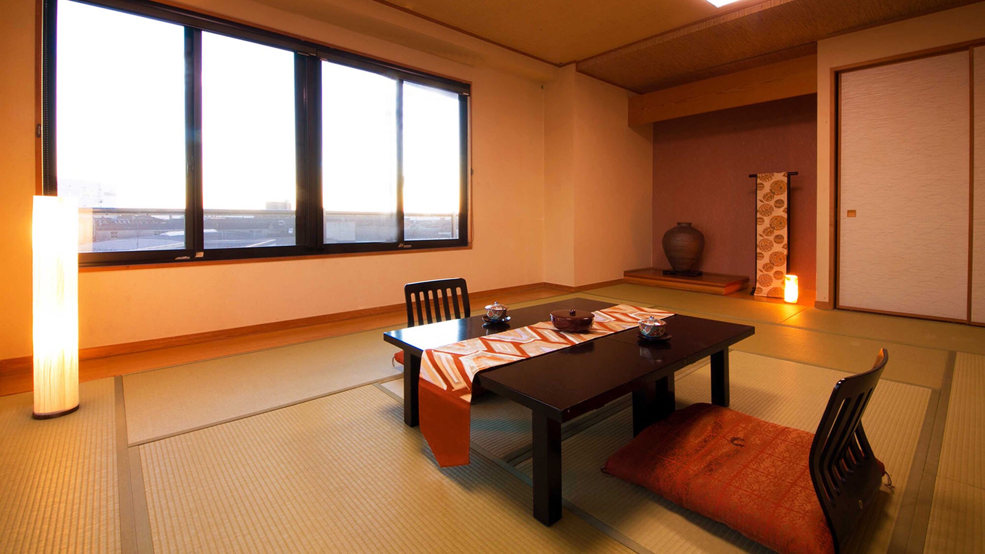 ■ Japanese-style room 12 tatami mats ■