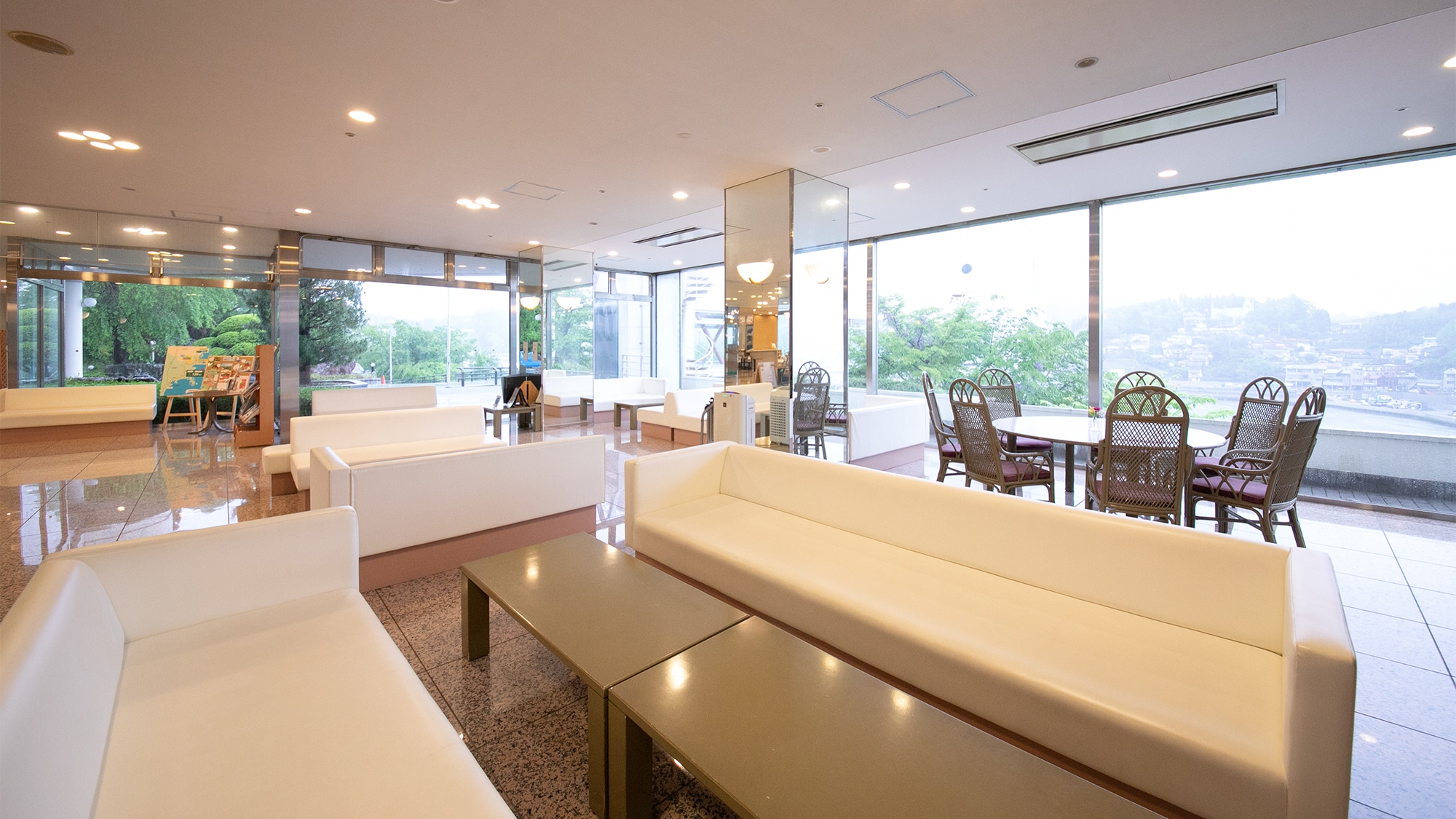【lobby】