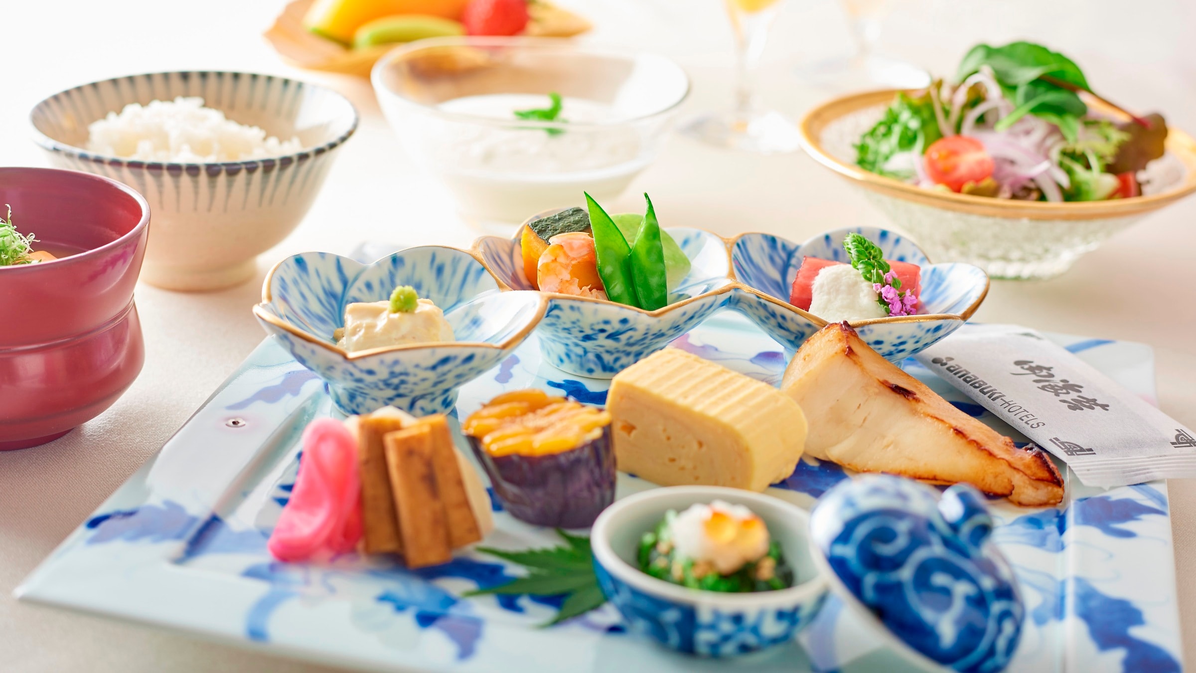 Breakfast (Japanese set meal)