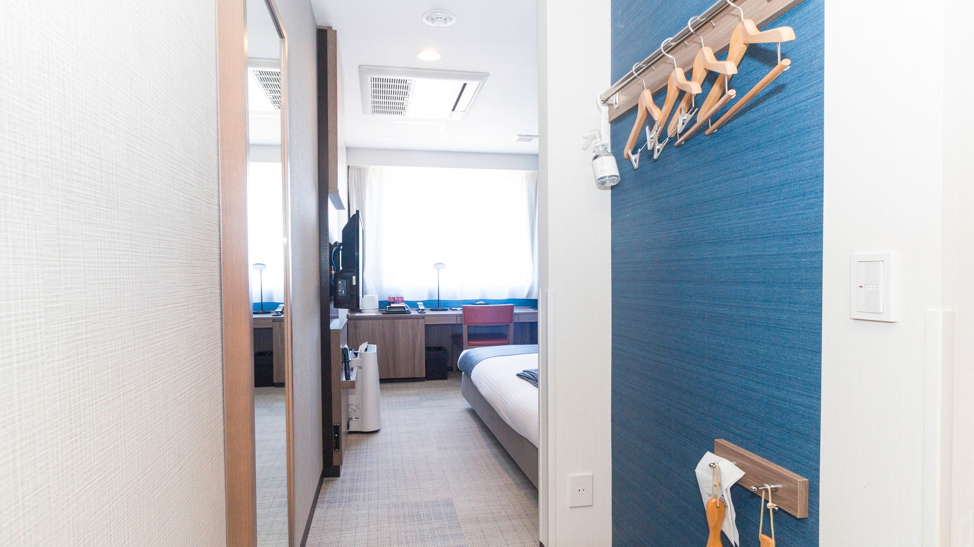 Standard double (wardrobe)