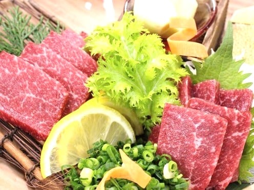 Kumamoto specialty, horse sashimi