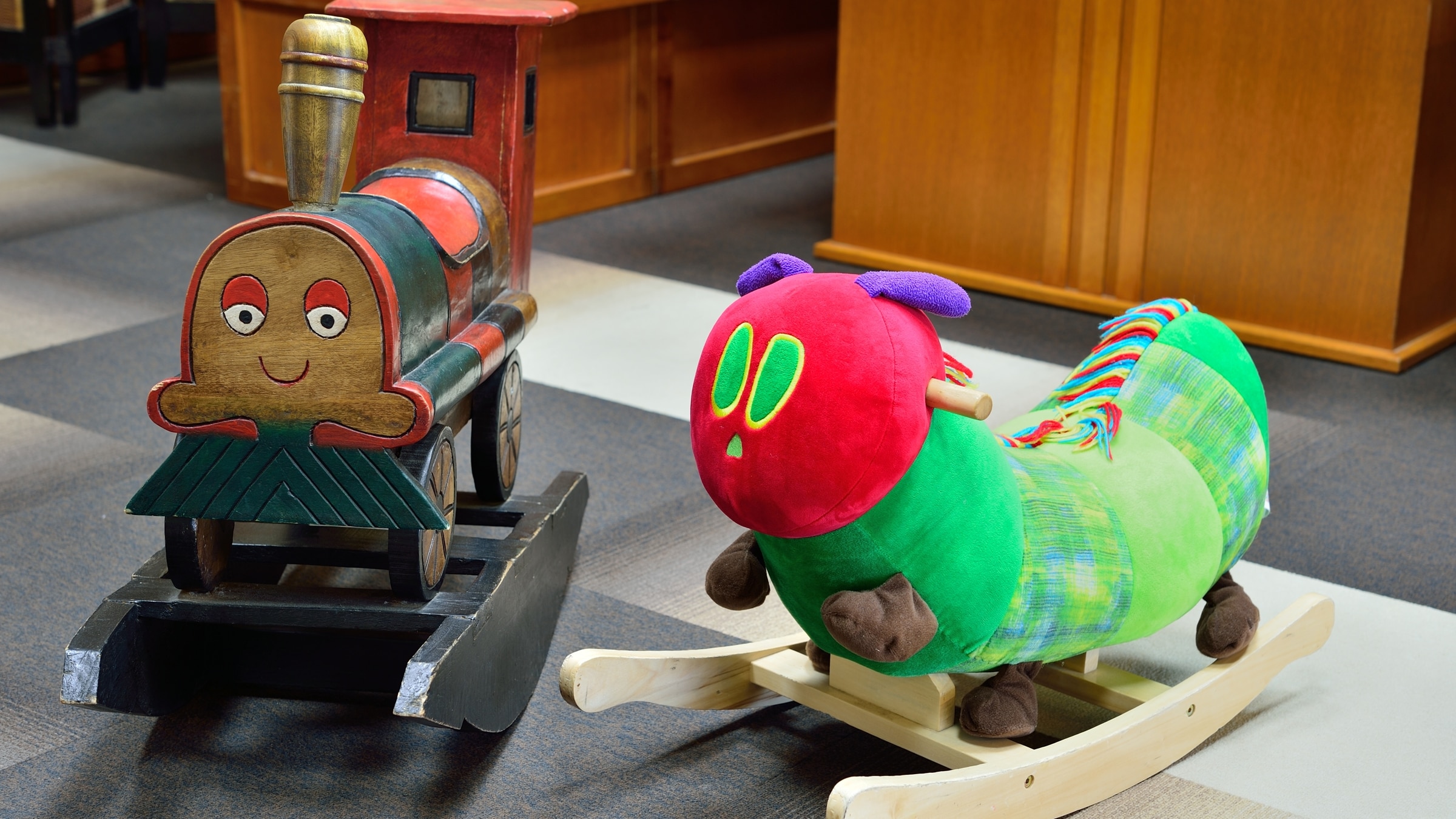 인스타 빛나는 작은 아이도 즐길 수있는 장난감