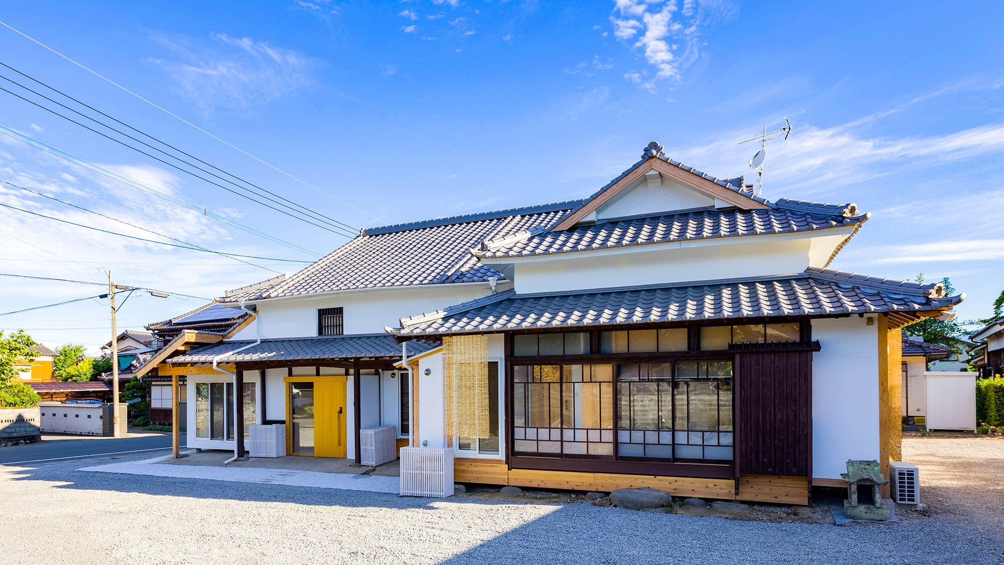 ・A bright exterior that makes the most of the charm of an old house