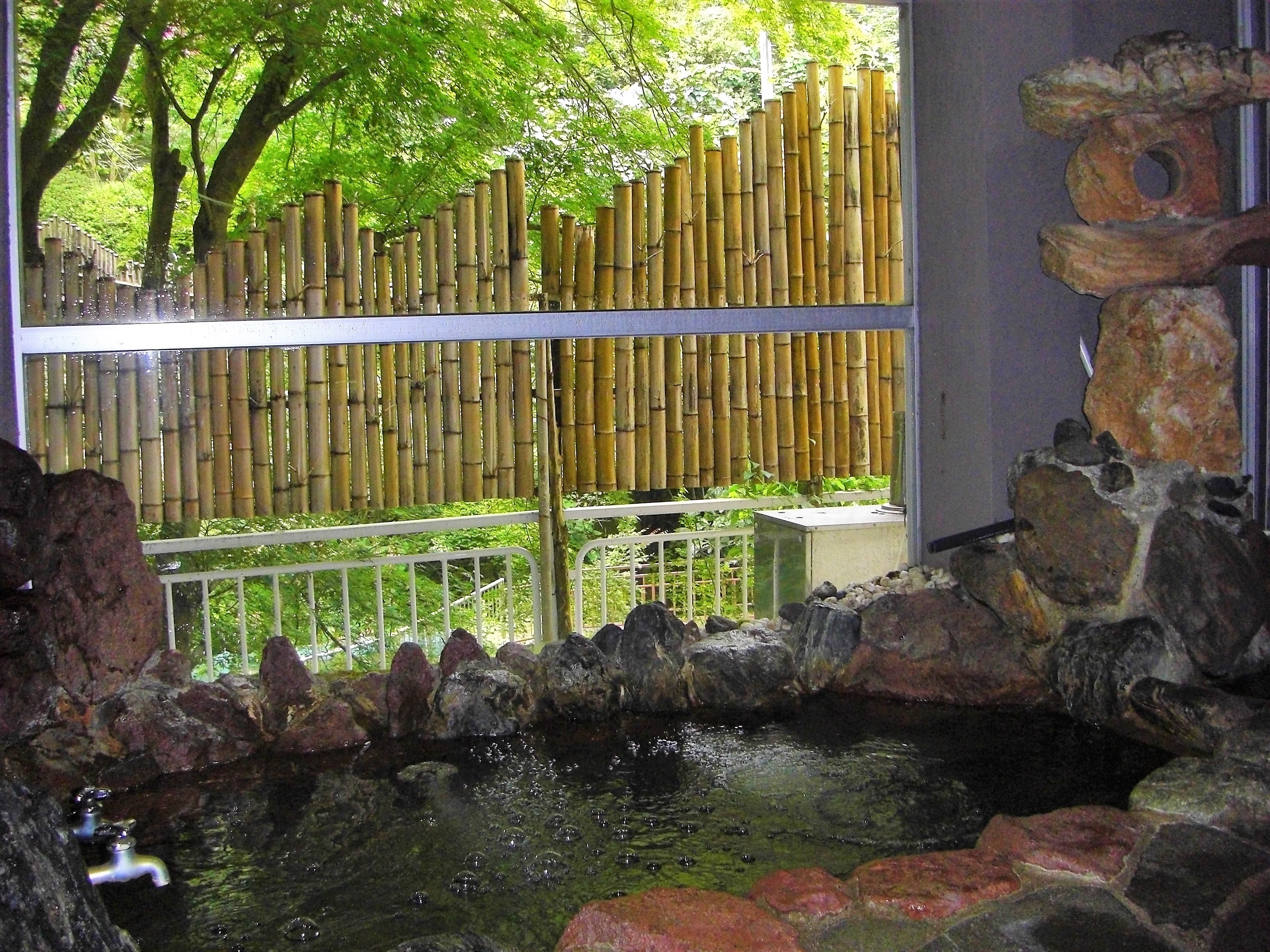 Rock bath for men