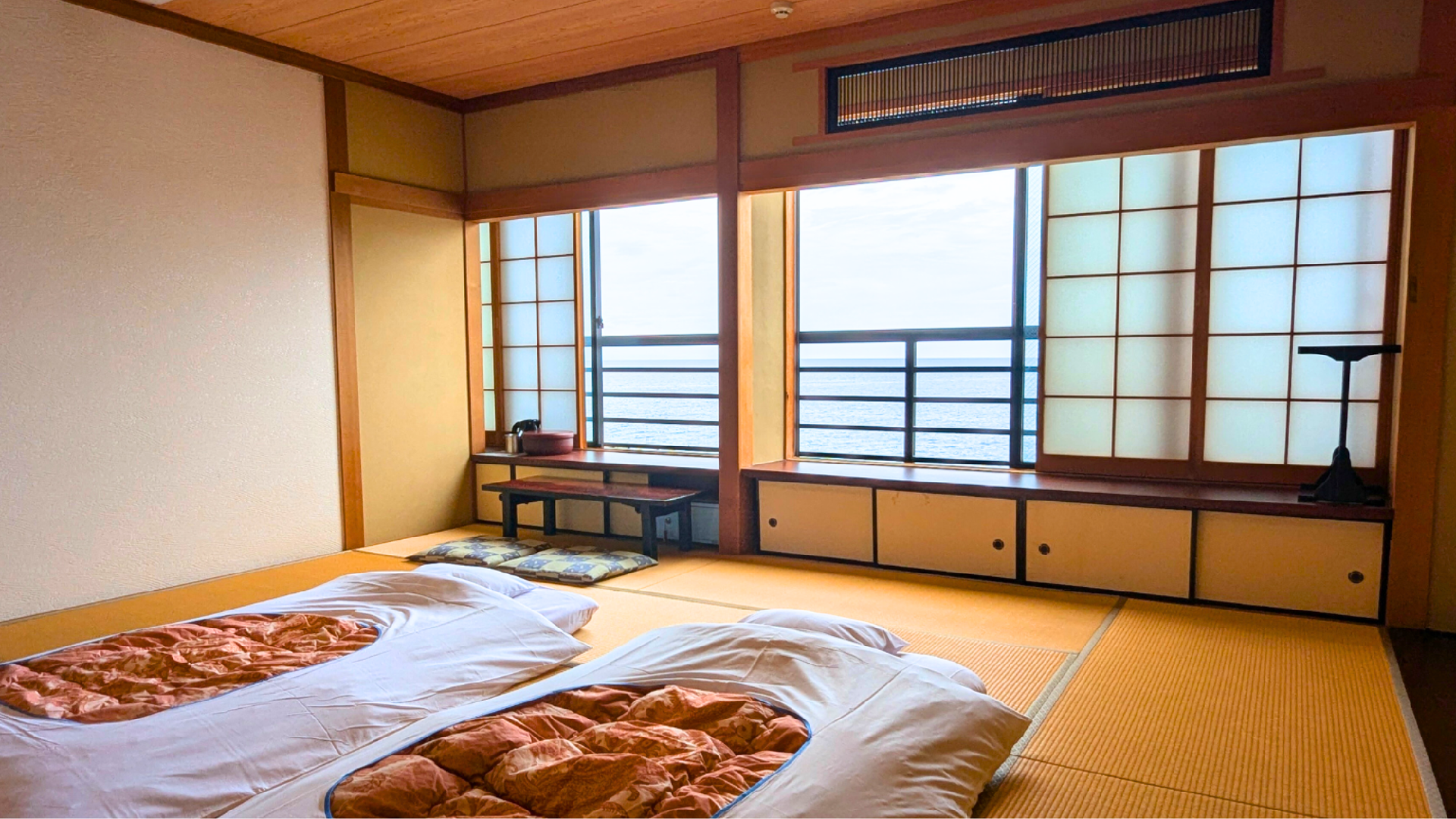 Main building 12 tatami Japanese-style room
