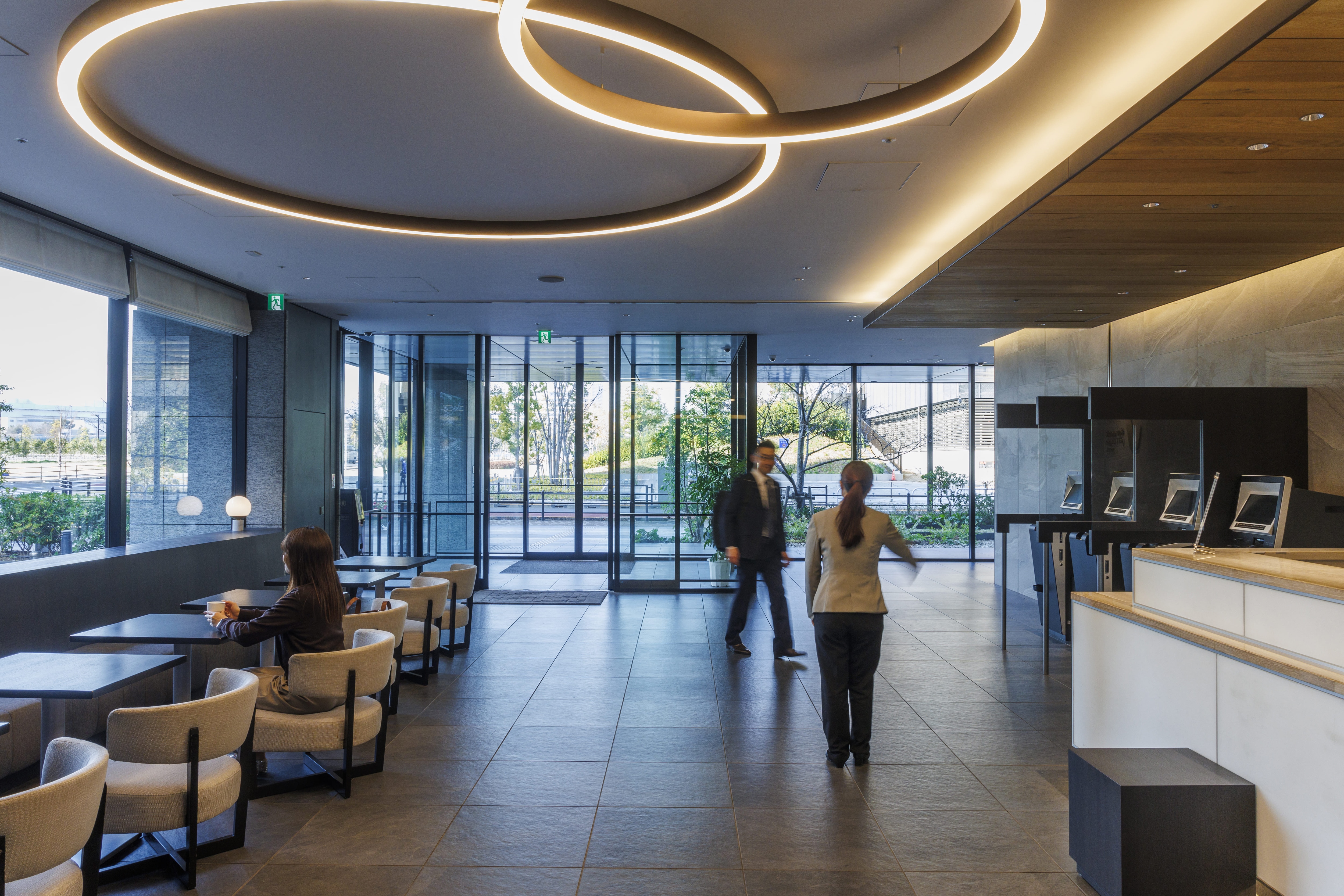 Front desk/lobby
