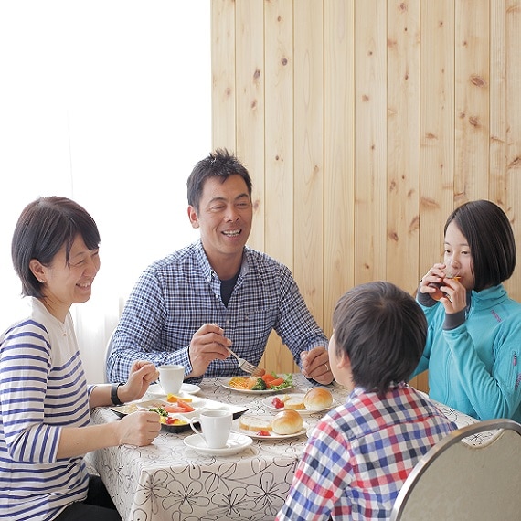 Dining scene