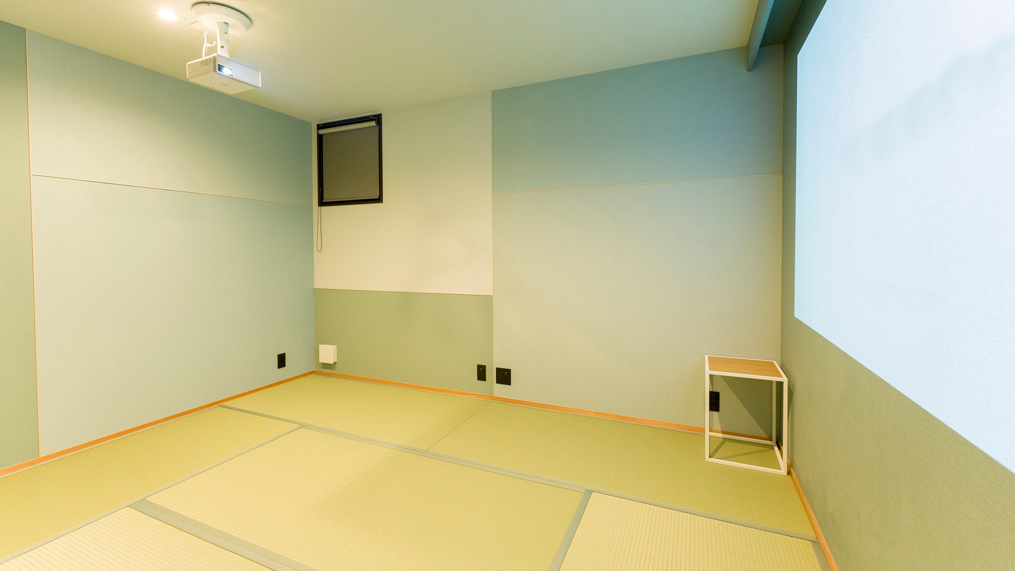 [Gedung C] Ruang bergaya Jepang dengan proyektor (contoh)