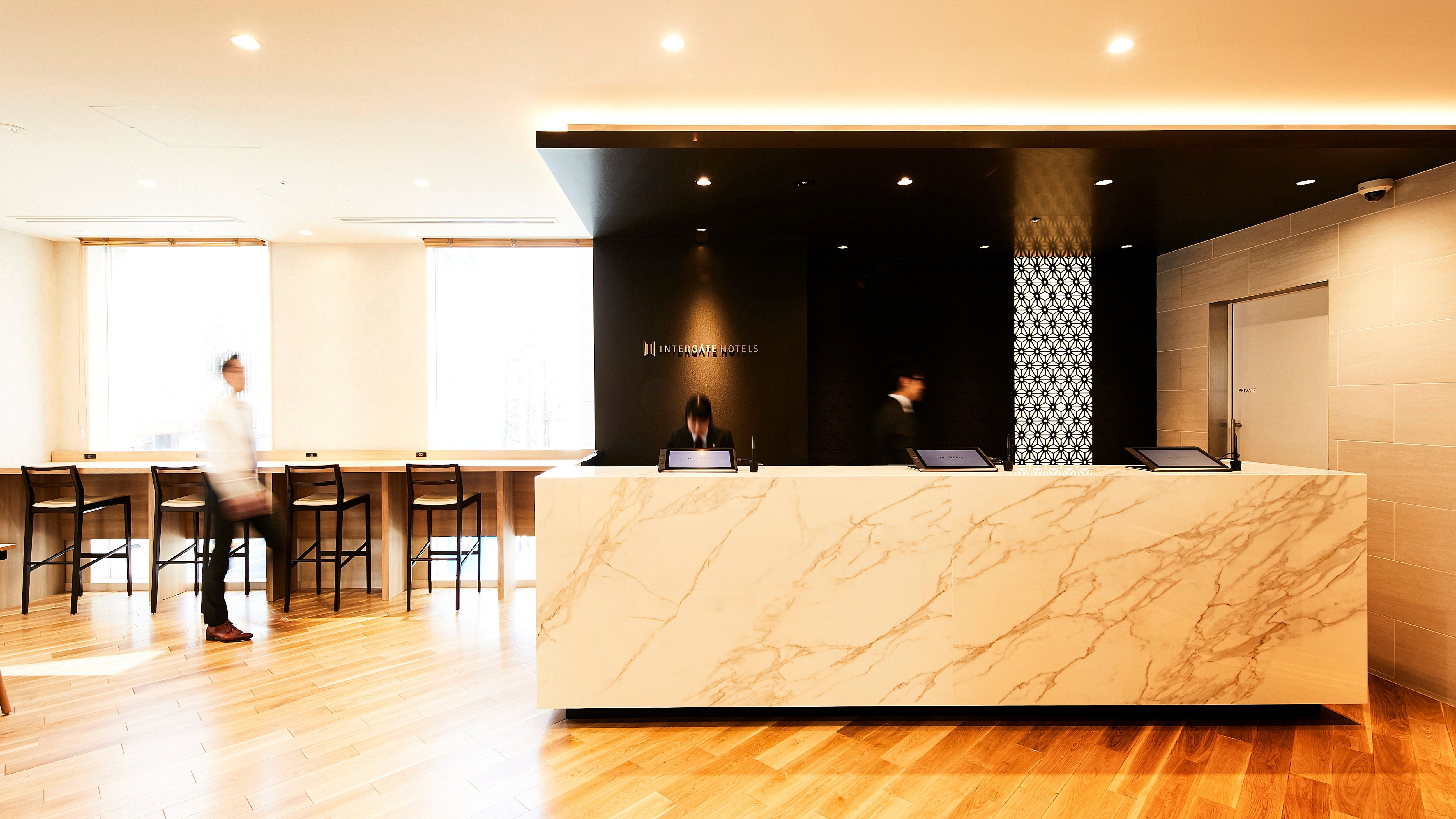 [Front counter] We also accept tourist information and support during your stay.