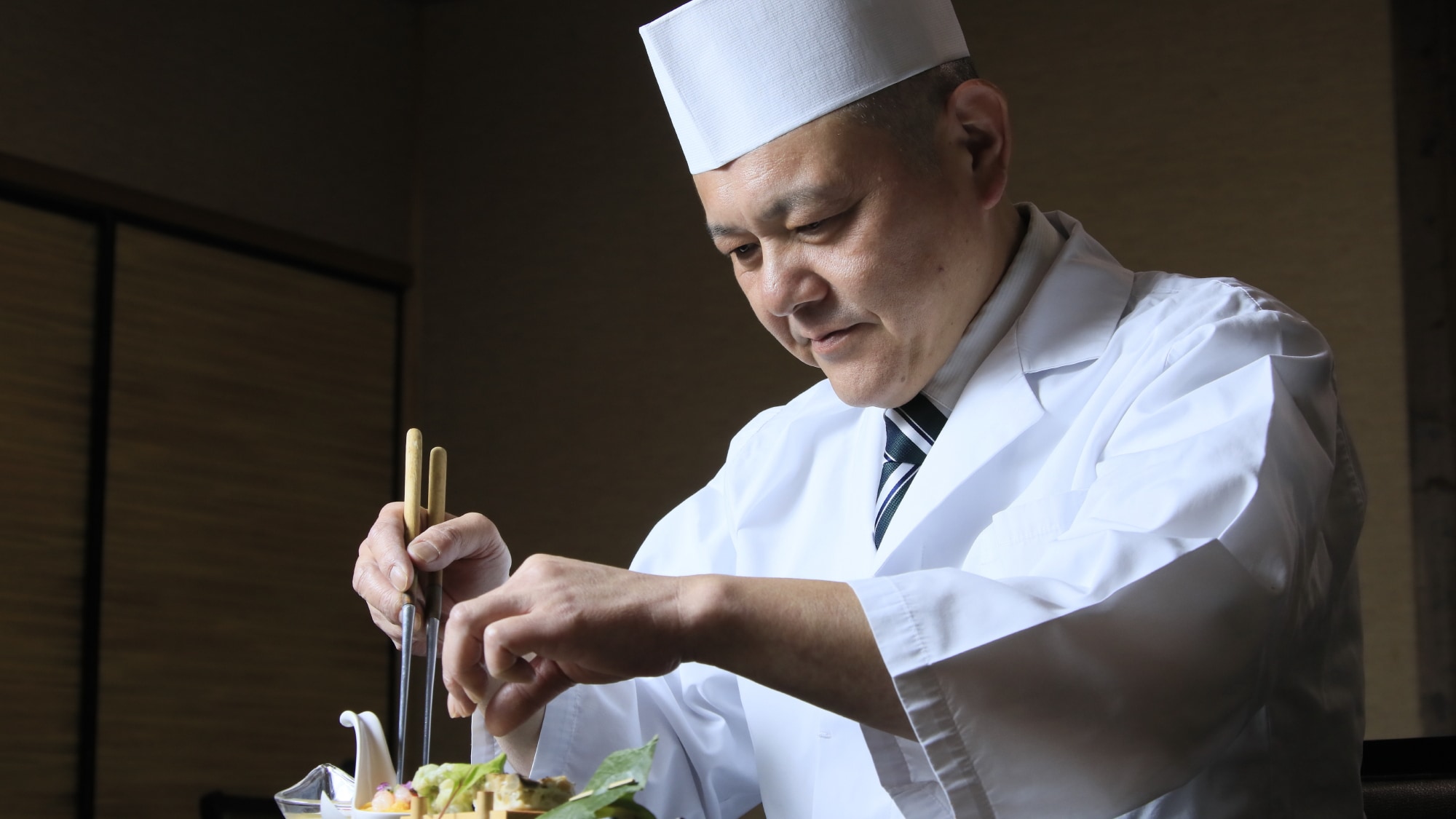 ◆ Finding new cooking methods to match ingredients while respecting tradition