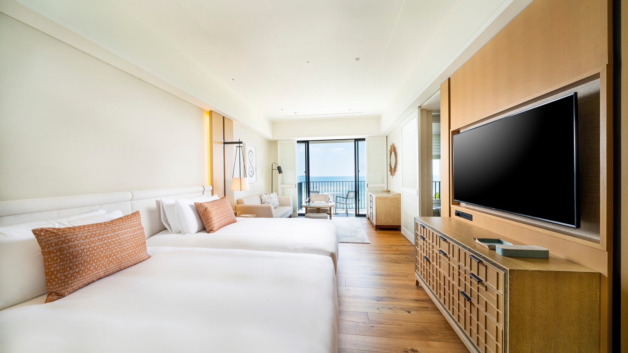 Deluxe OceanView Sunsetwing twin