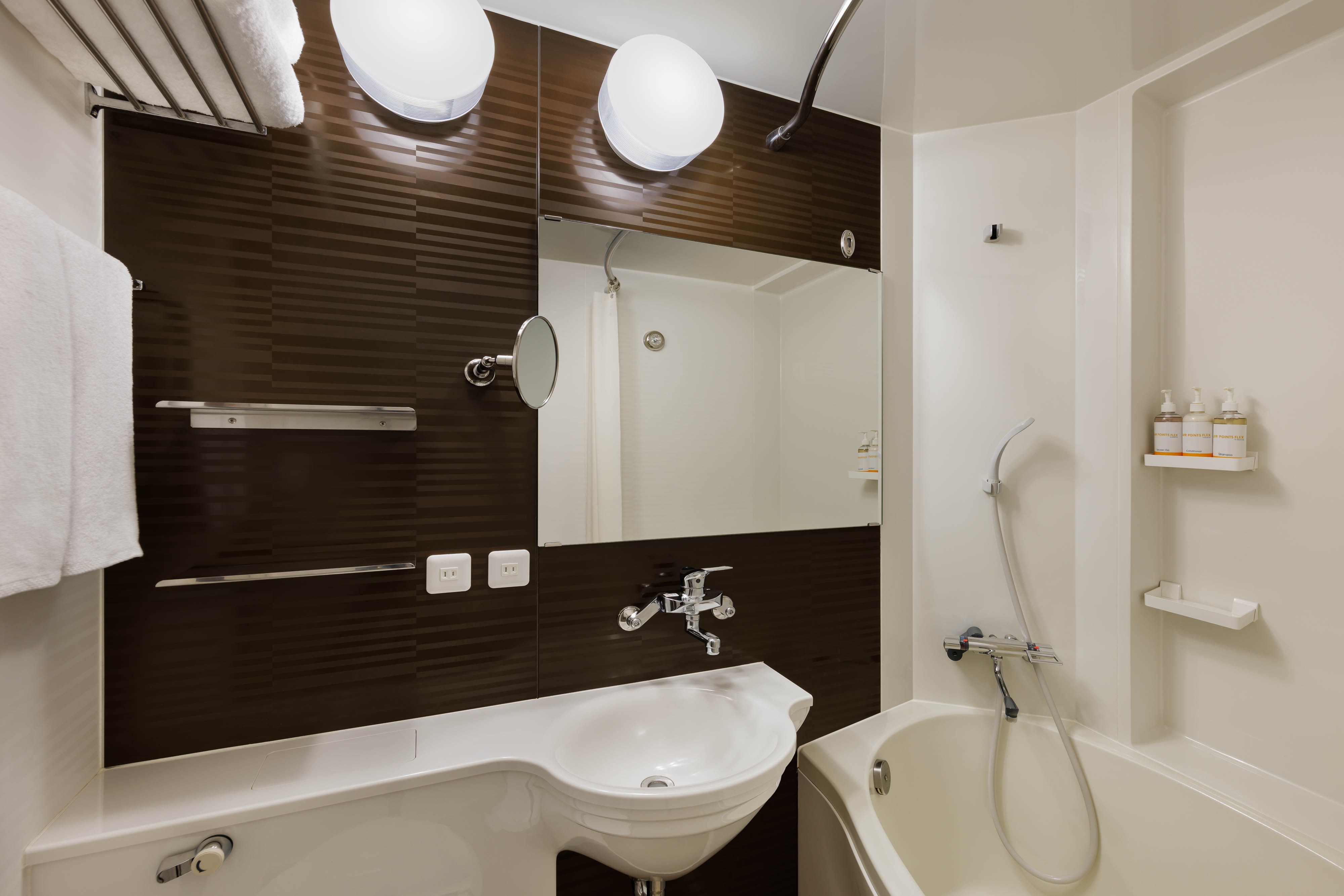 Bathroom (double room)