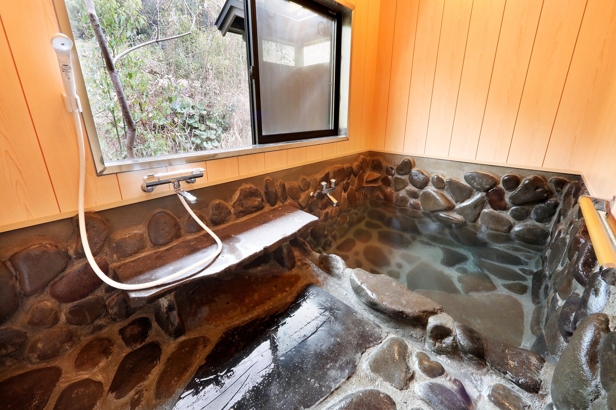 14 tatami room, indoor bath