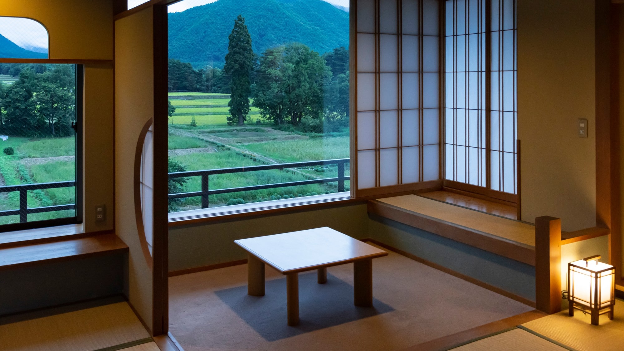 [Aoikan Japanese-style room] A view of the beautiful mountain ridgeline illuminated by the moonlight at dusk and at night