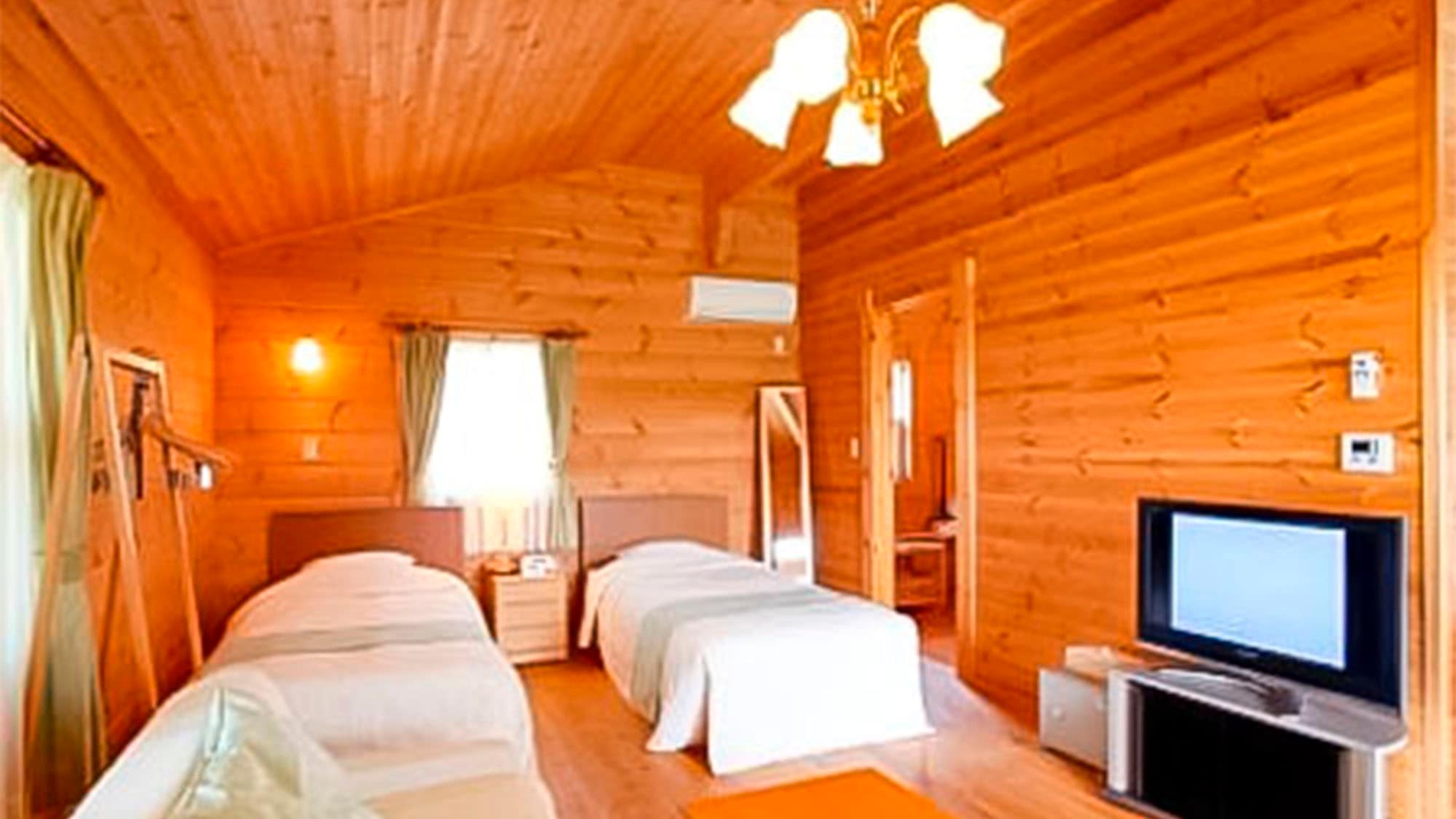 ・Log house/accommodates up to 5 people