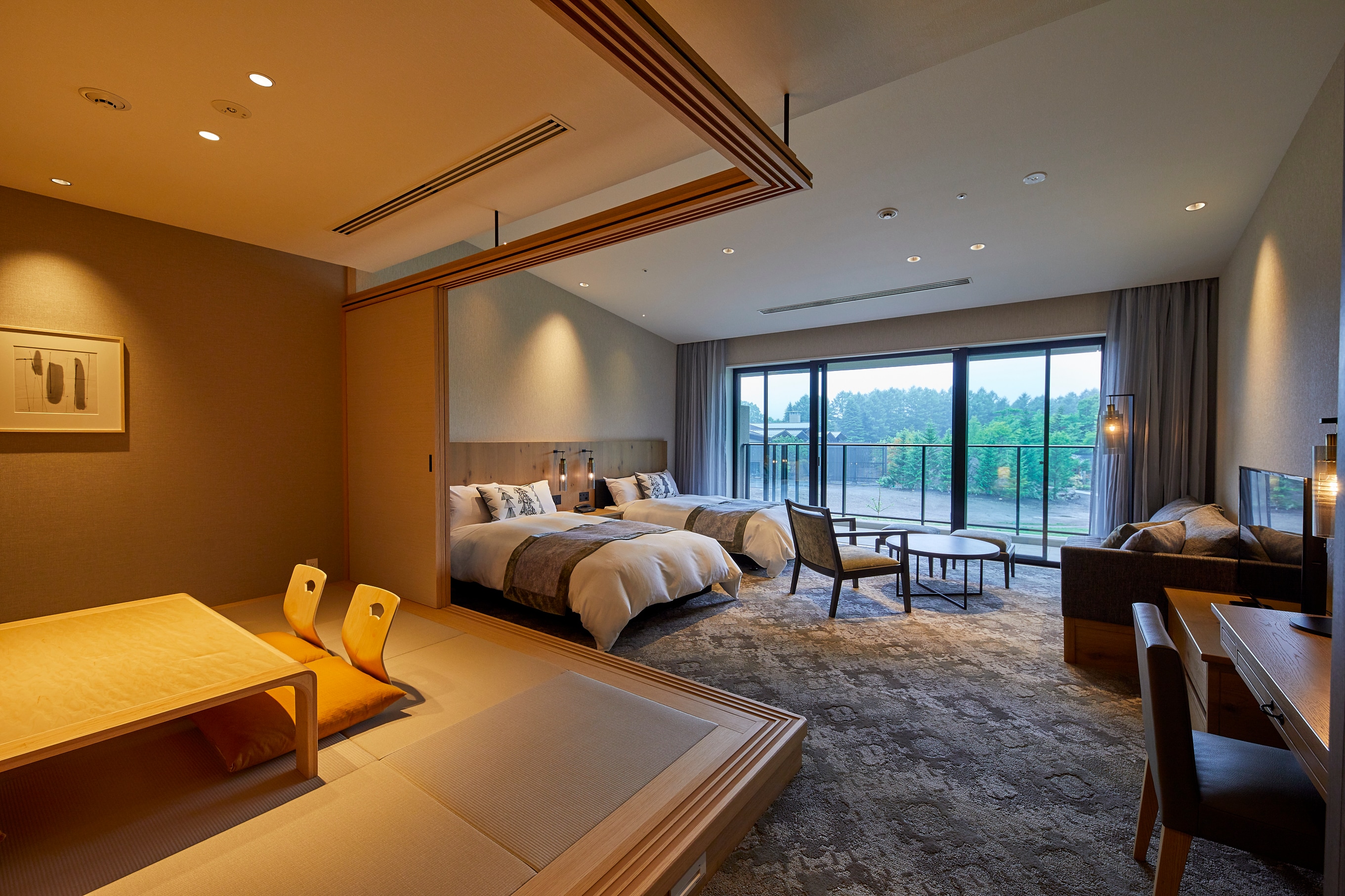 Image of a Japanese-Western style family room