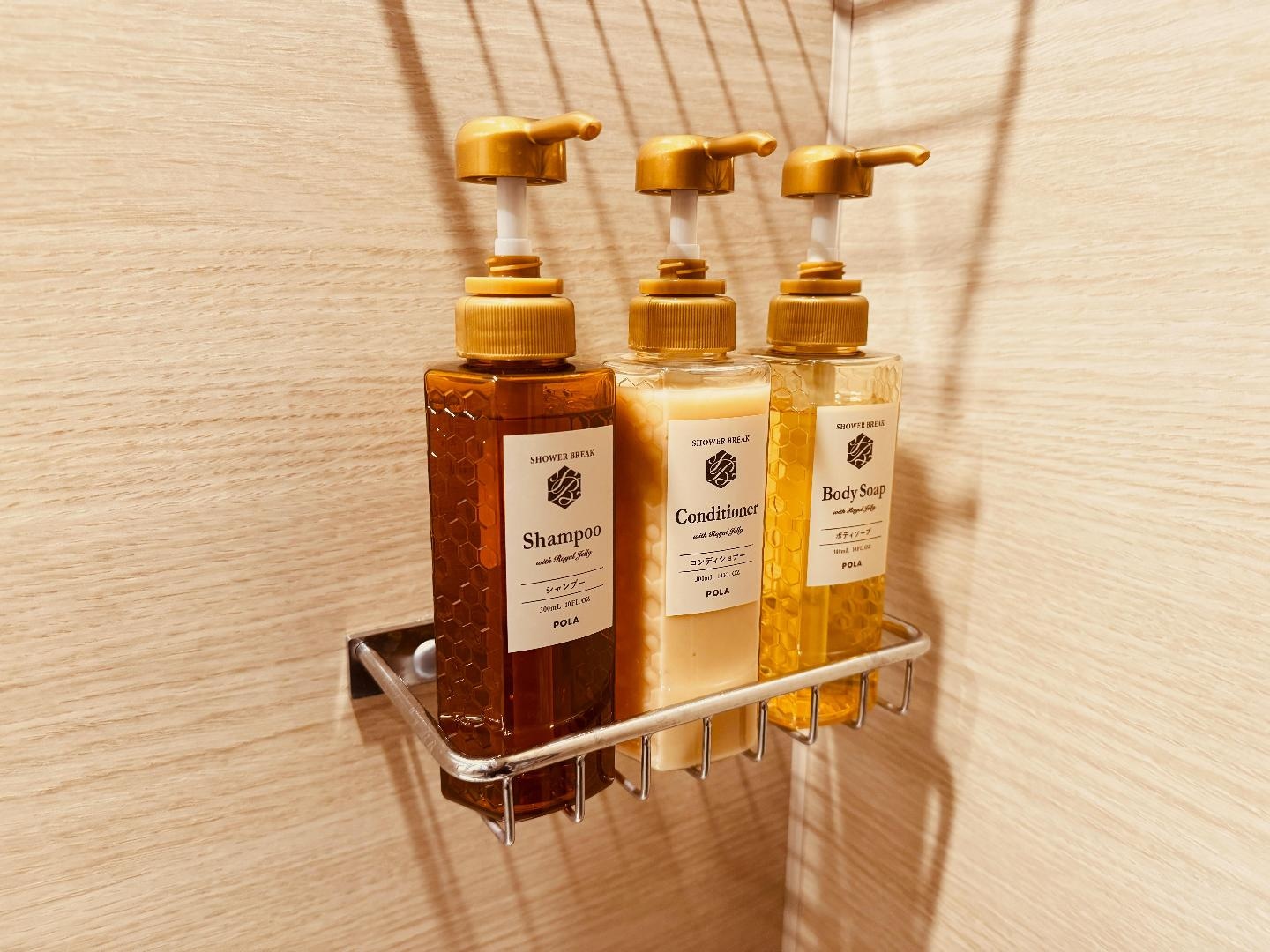 In-room bathroom amenities