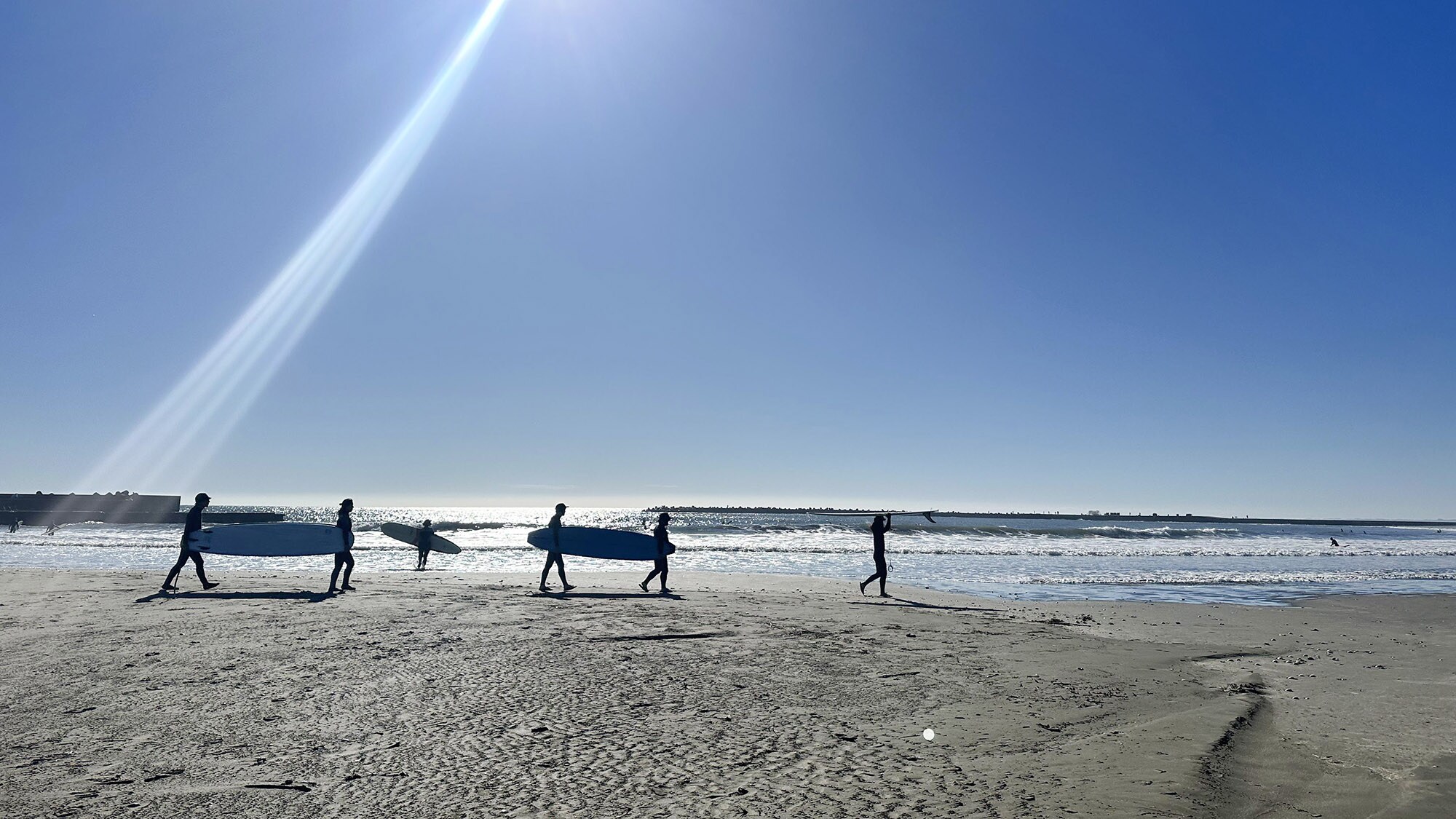 ・[Sea] From beginners to advanced surfers, enjoy surfing in the ocean off Kujukuri.