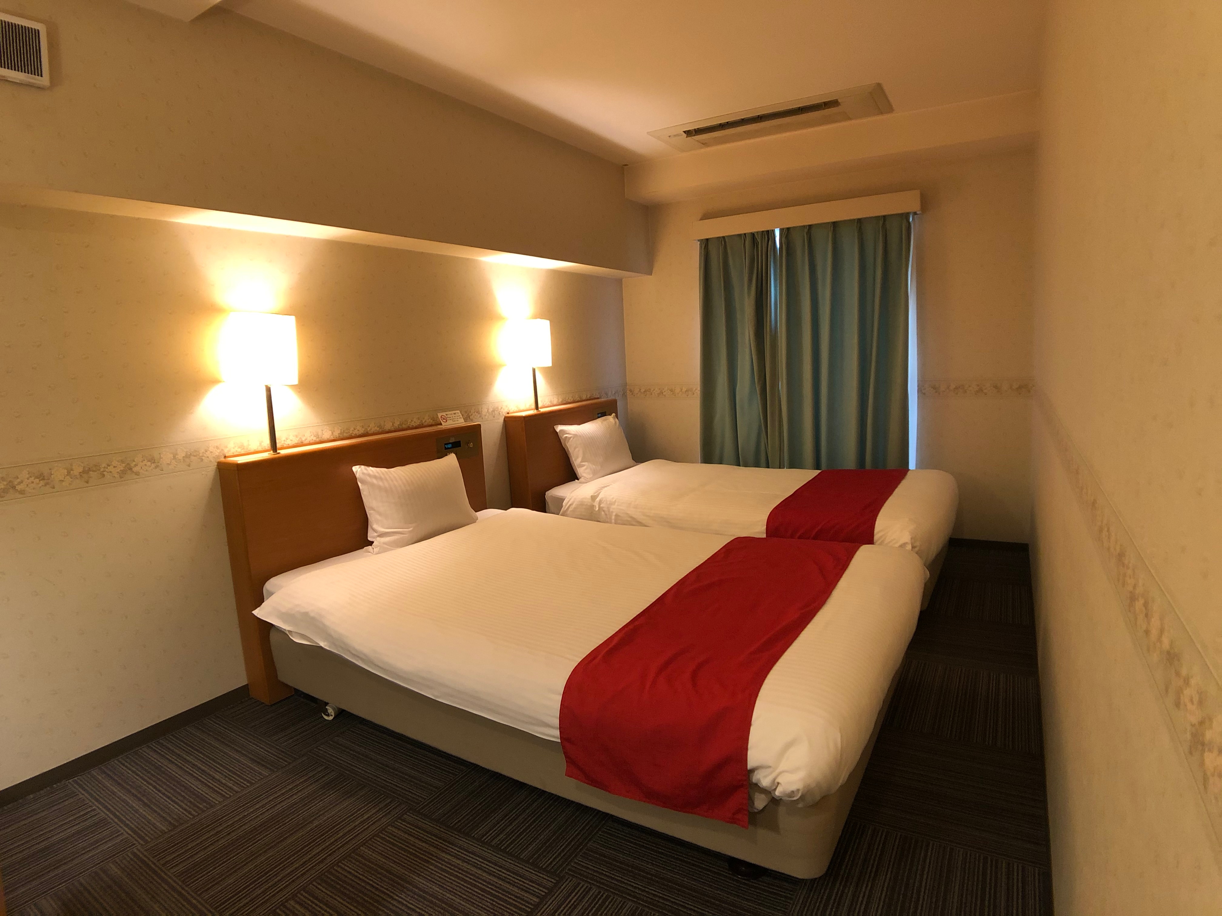 Twin room example
