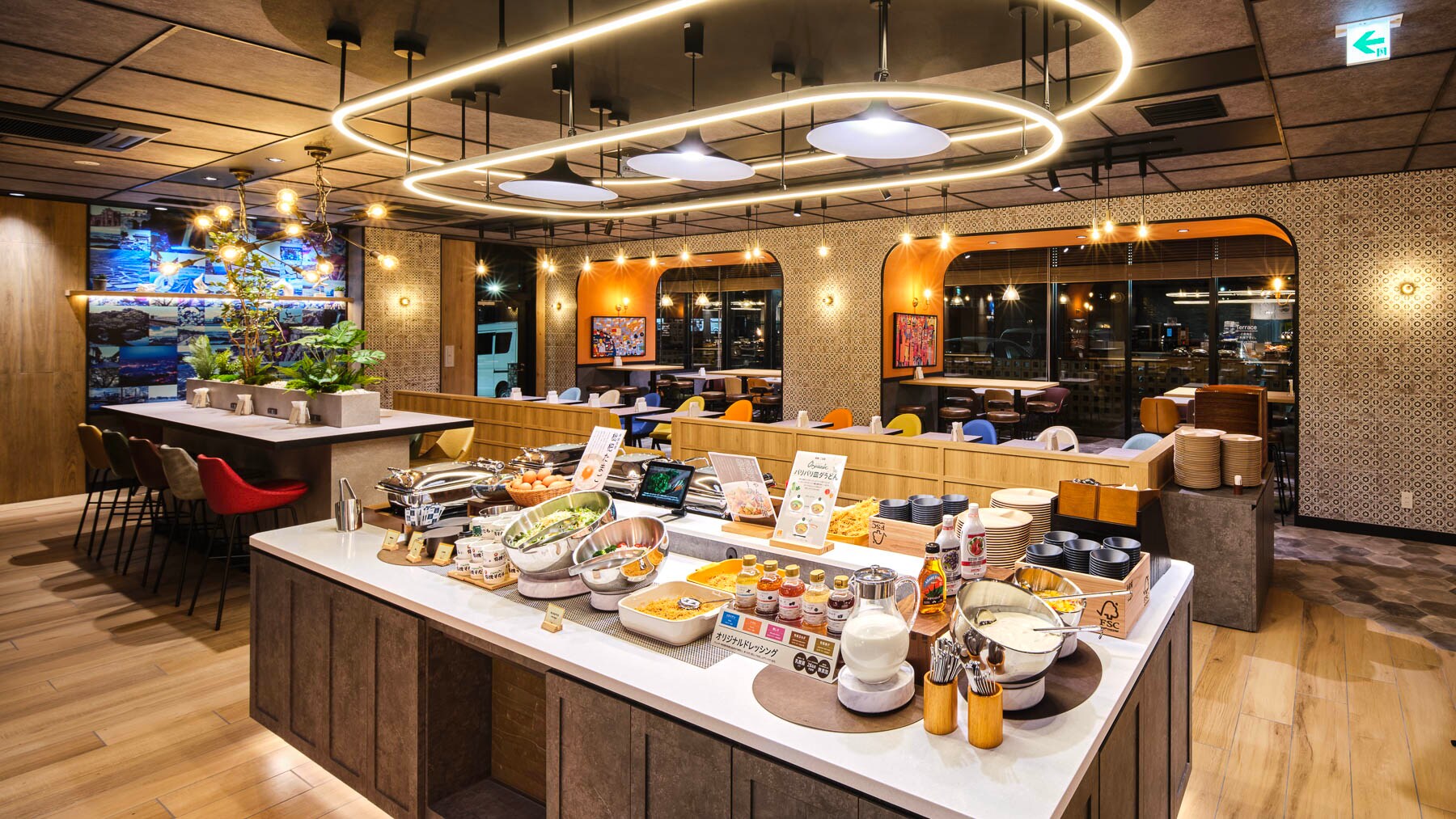 Đây là kiểu buffet, bạn có thể chọn món tùy thích.
