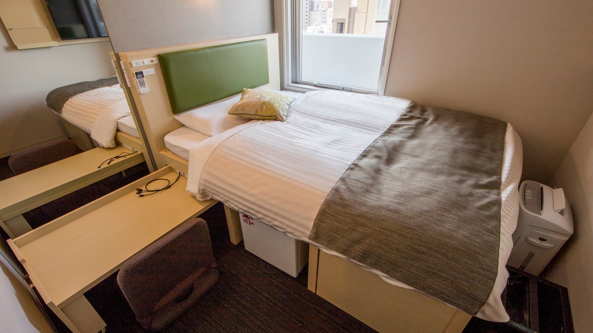 This is a compact room type.